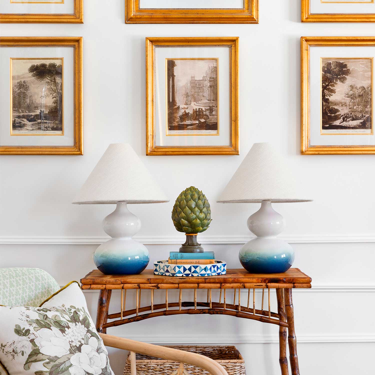 Aimee - Modern design ceramic lamp for living room