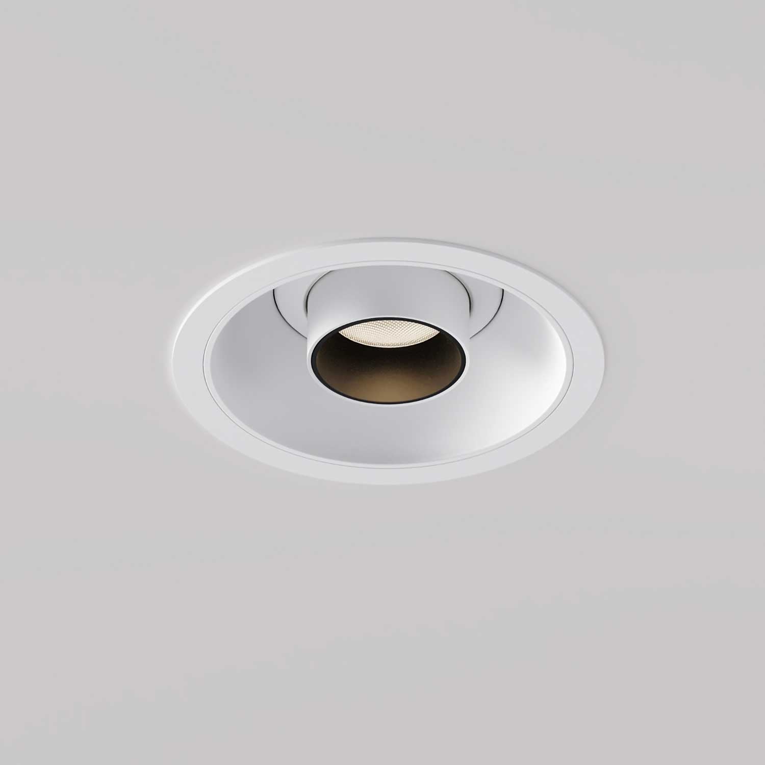 Focus T - Design-Deckenstrahler schwenkbar halb eingelassen