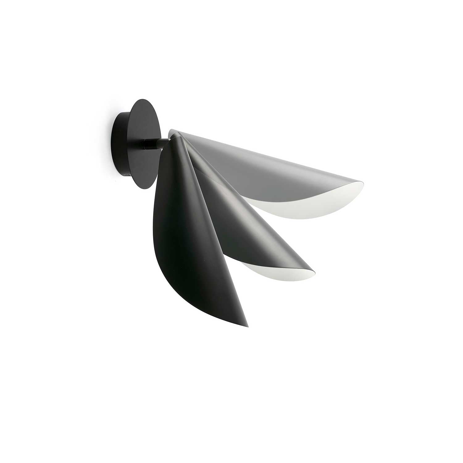 Лиггера - черный дизайнерский настенный светильник для гостиной