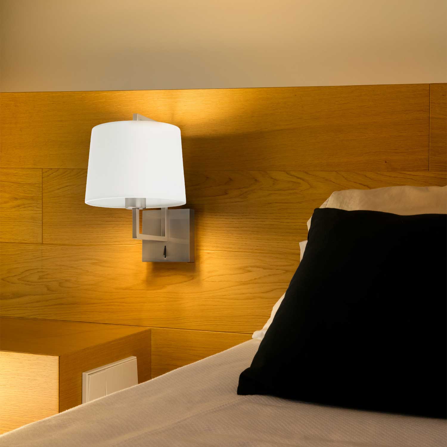 Frame - Applique murale vintage en bronze et abat-jour tissu