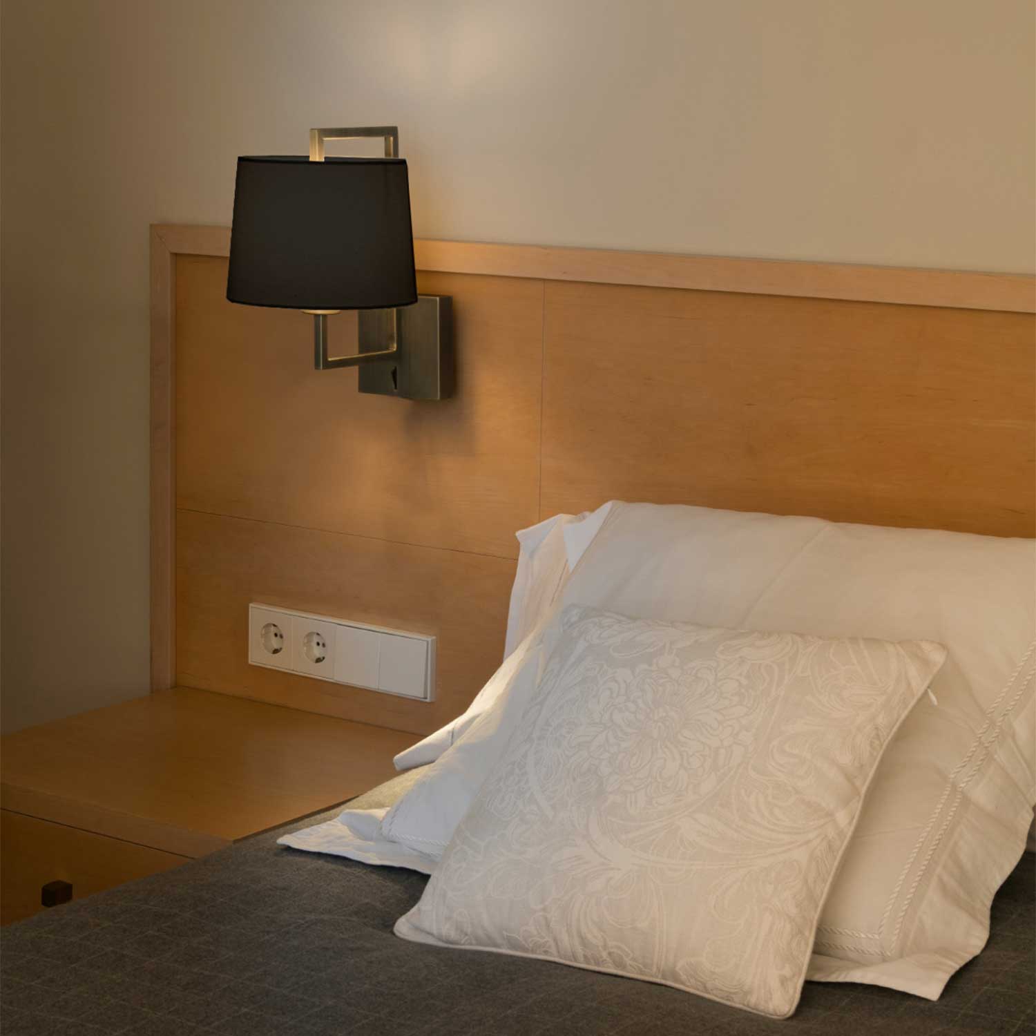 Frame - Applique murale vintage en bronze et abat-jour tissu