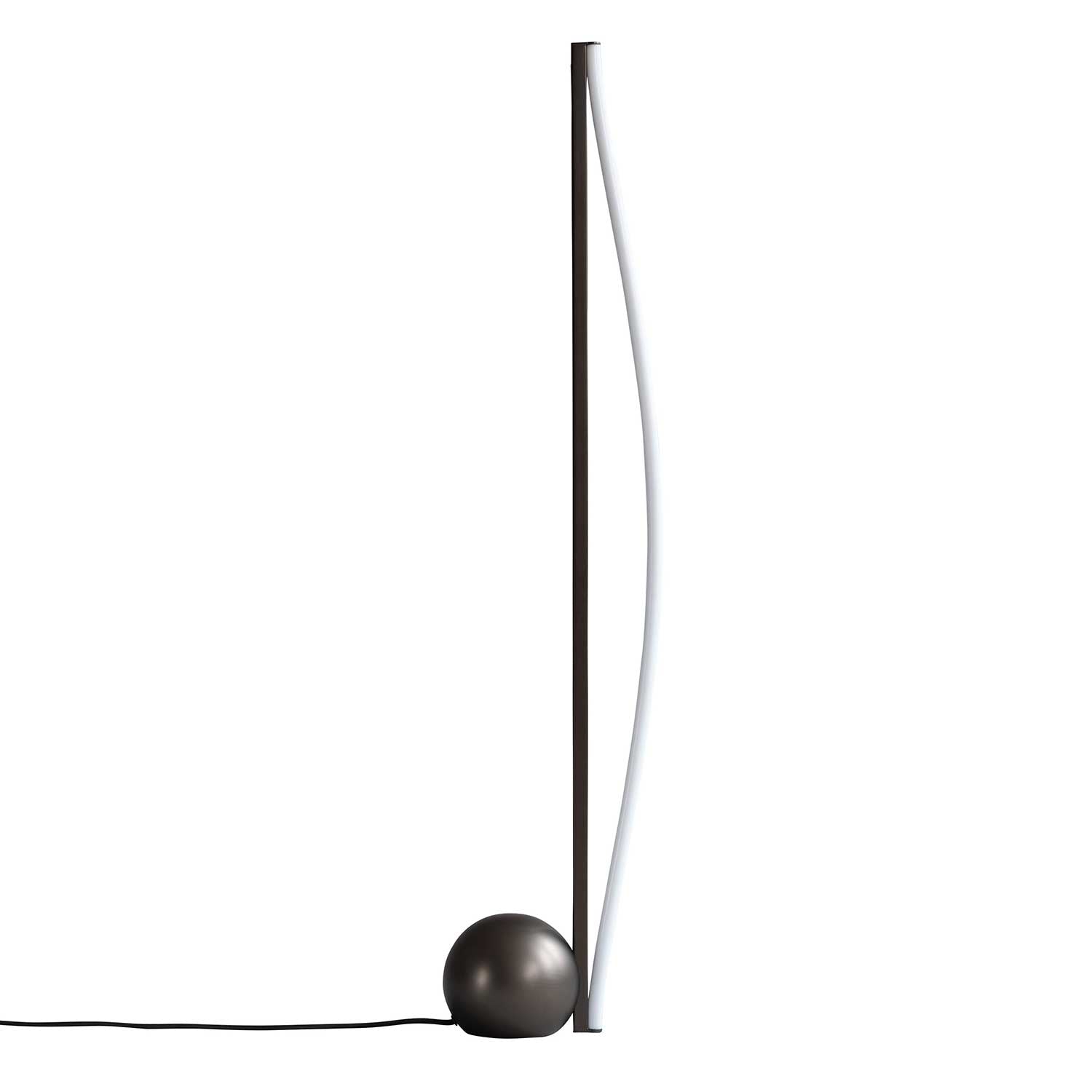 Bow Lampe - Stehlampe aus Stahl und LED-Rohr im minimalistischen Design