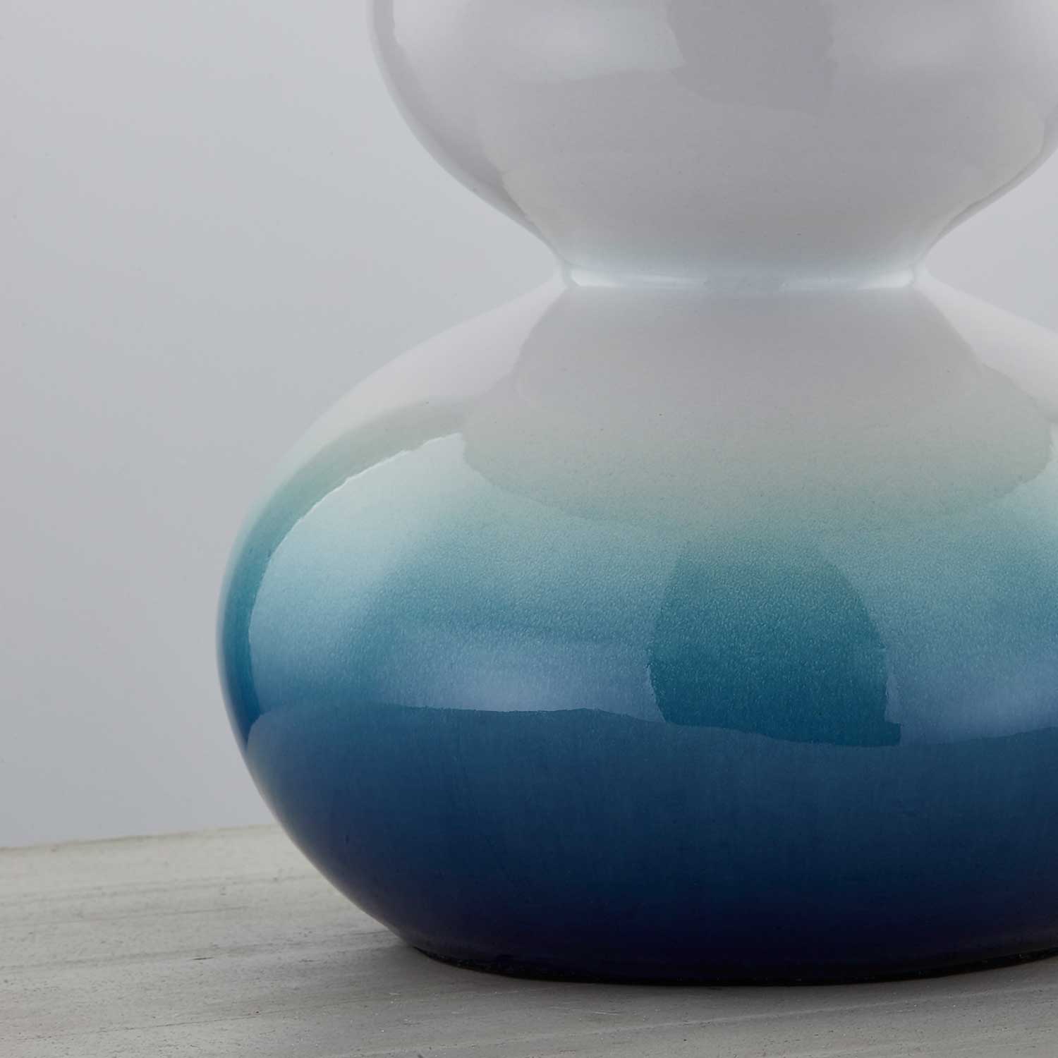 Aimee - Modern design ceramic lamp for living room