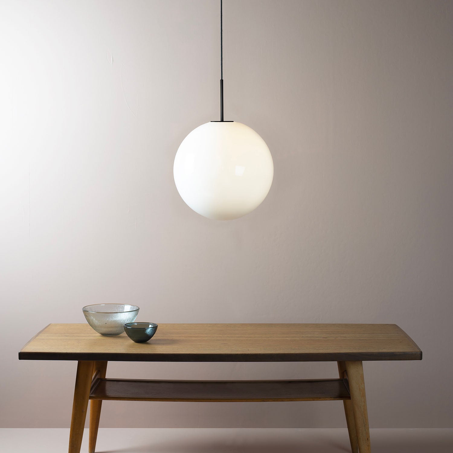 ARCHIVE 4014 - Handmade blown glass globe pendant light