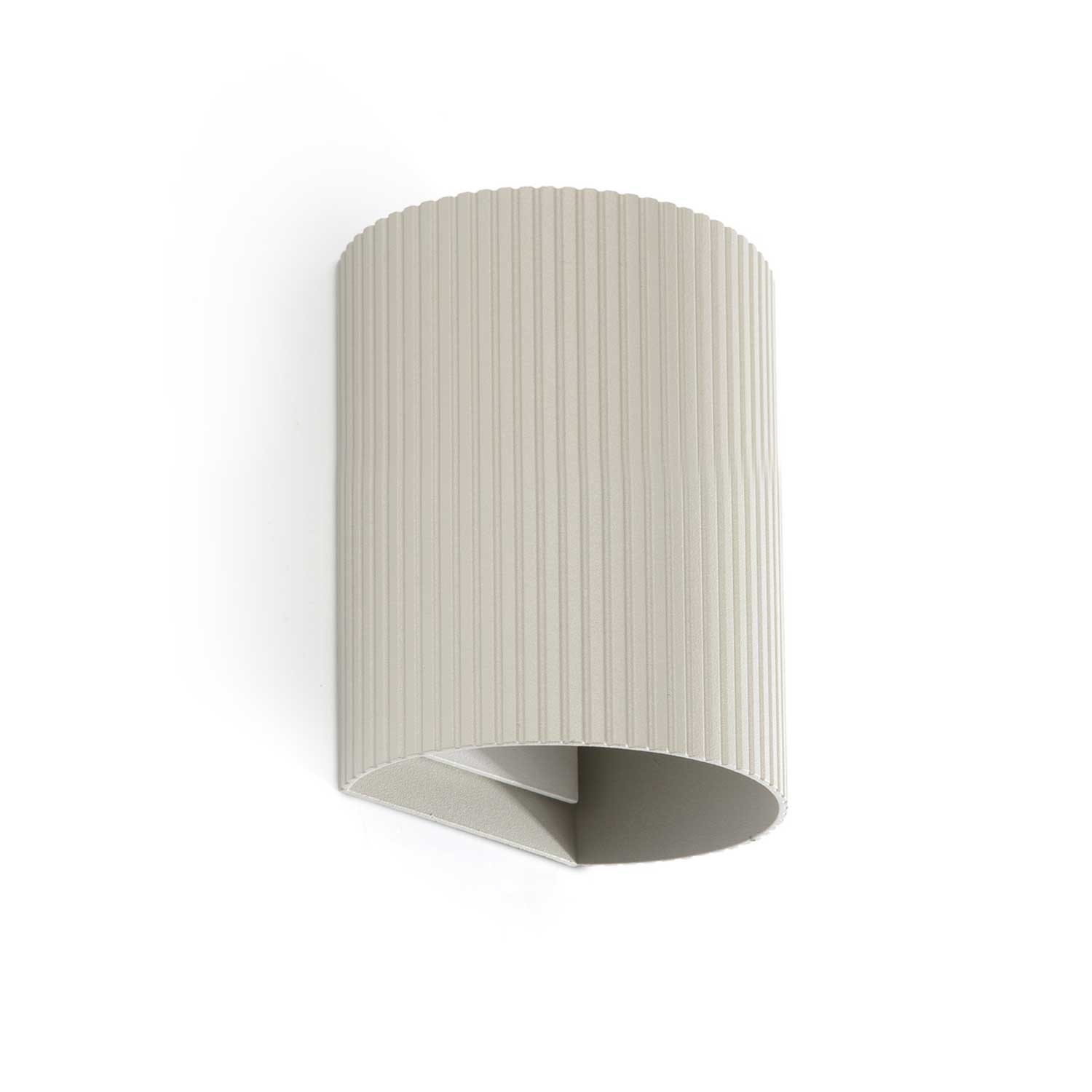 Sole - Fluted steel wall sconce for hallway