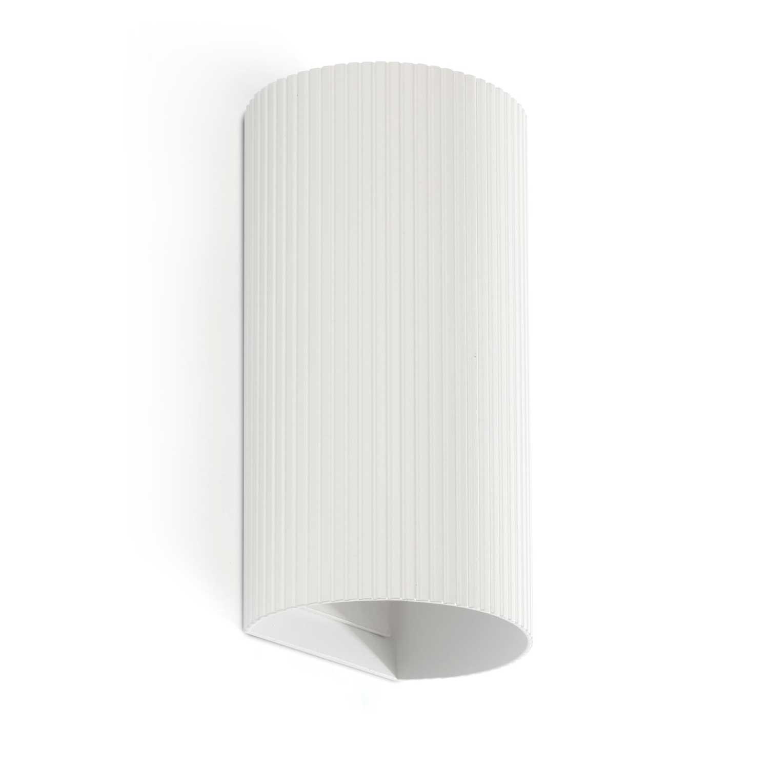 Sole - Fluted steel wall sconce for hallway