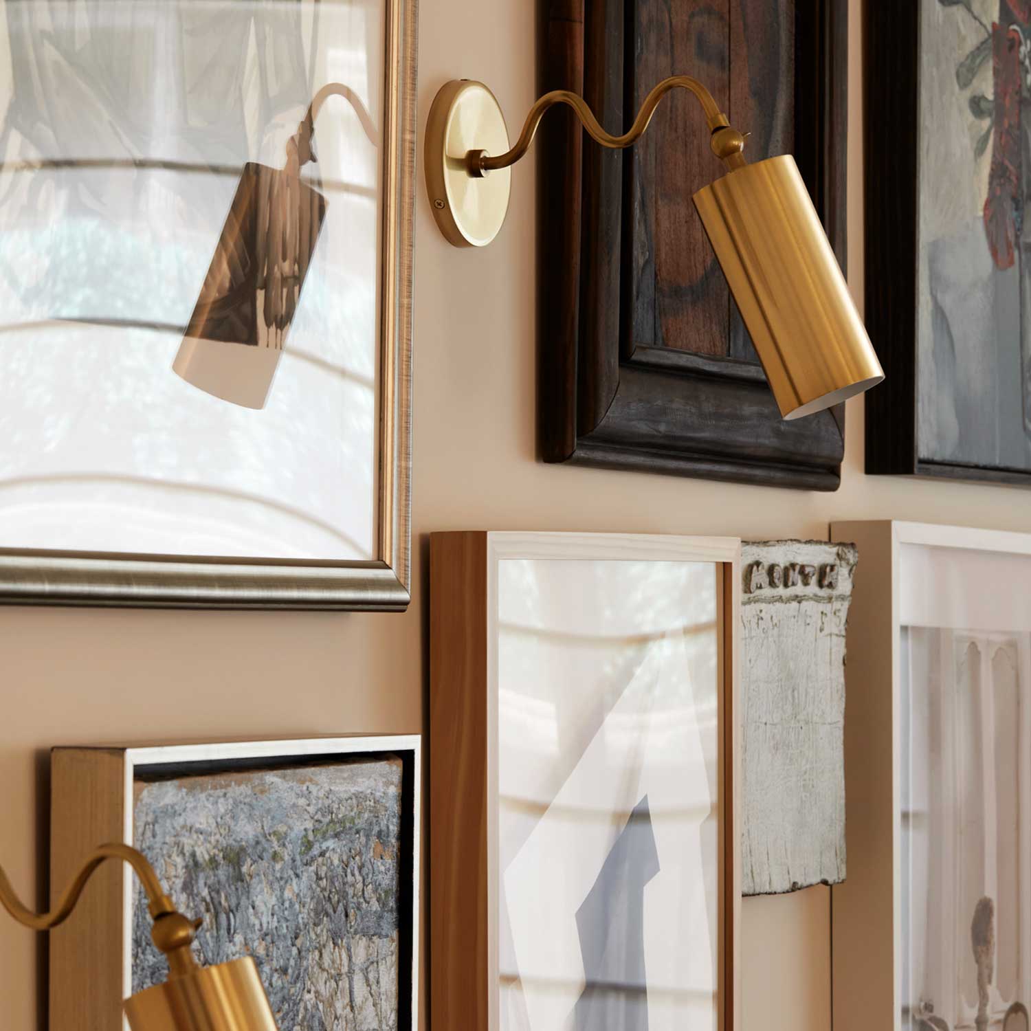 Bea - Aplique de pared lectora vintage en latón para dormitorio