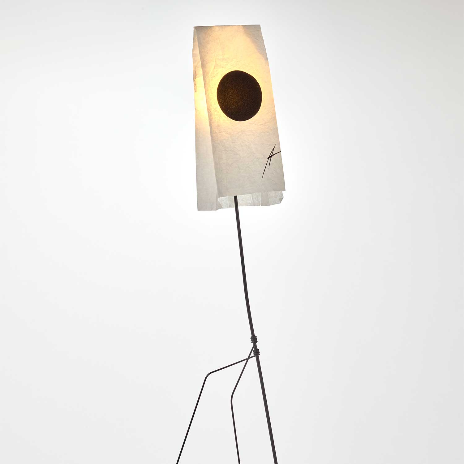 Eo - Lampe à poser LED en métal et papier, style minimaliste