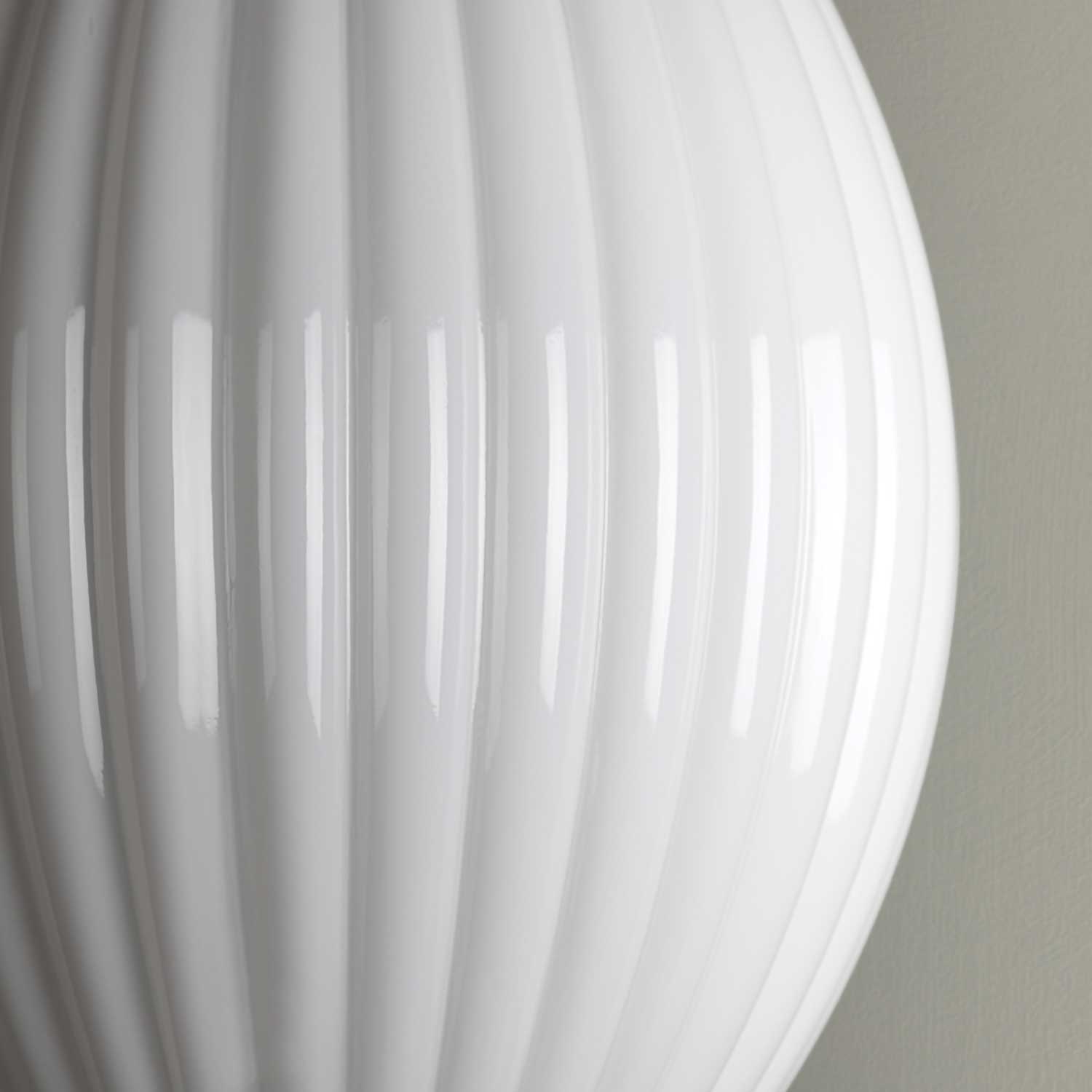 Hillary - Vintage pendant light in fluted and golden glass