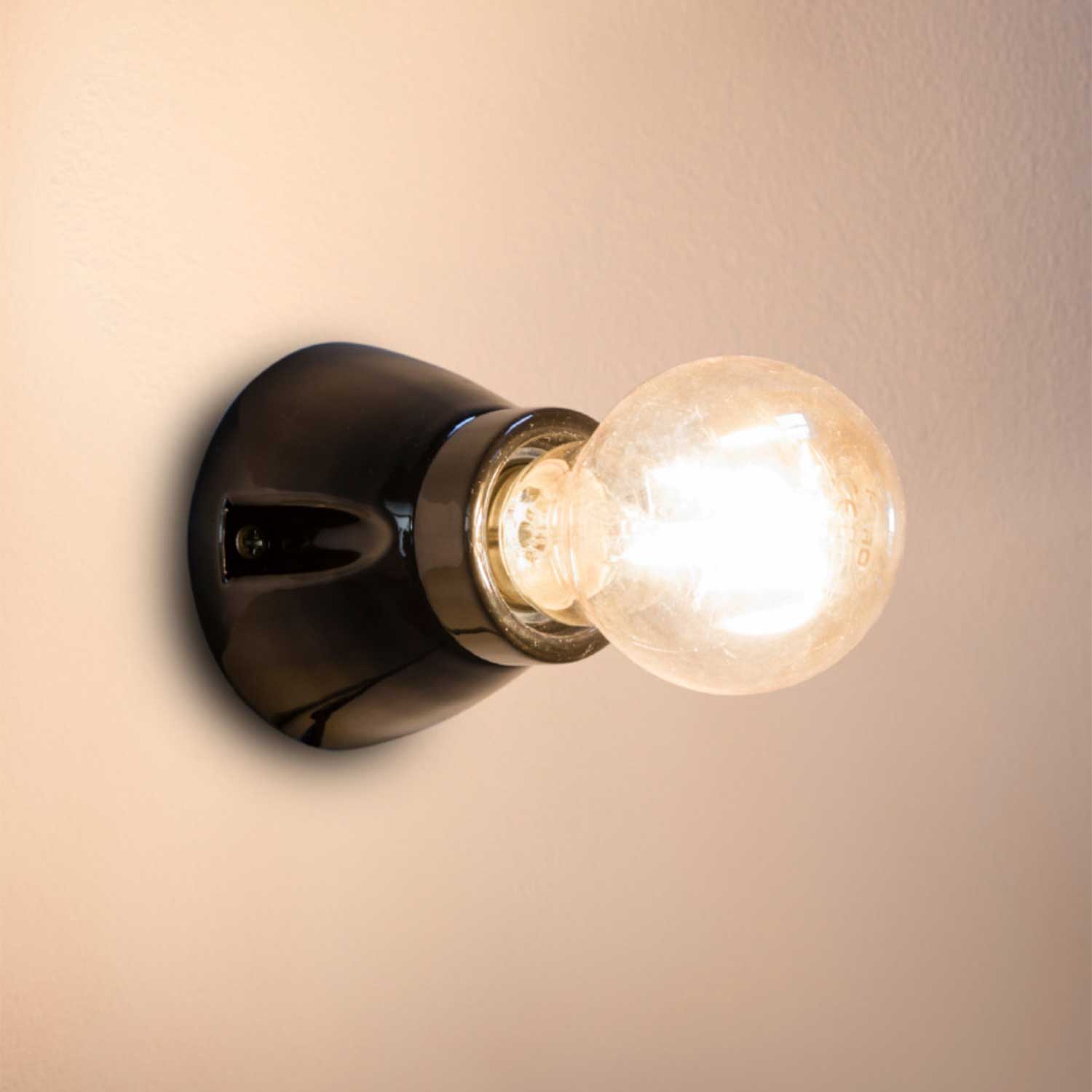 Kera - Applique da parete design lampadina stile moderno