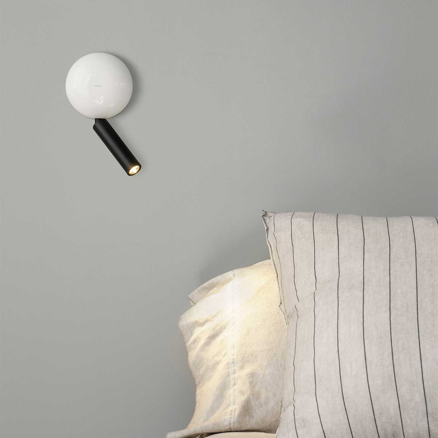 Press - LED reading bedside lamp for modern hotel