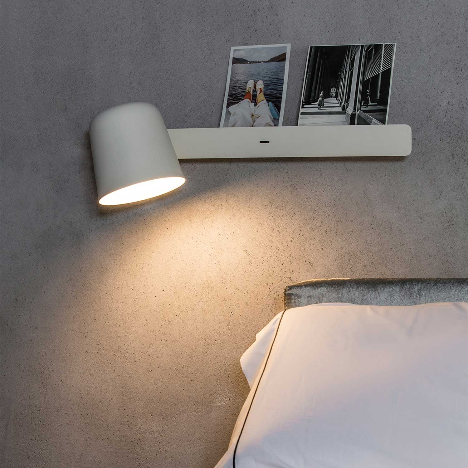 Tila - Contemporary adjustable wall reading lamp