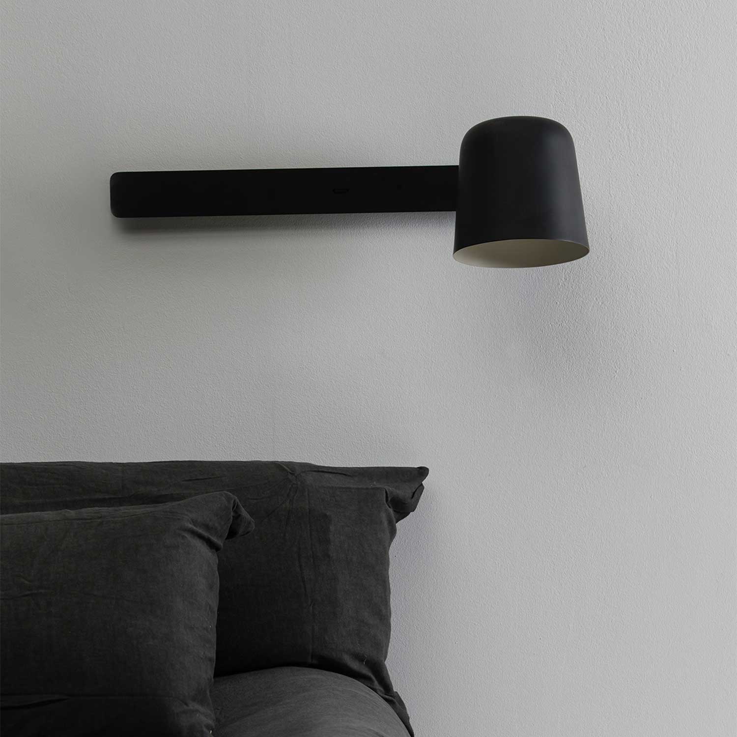 Tila - Contemporary adjustable wall reading lamp