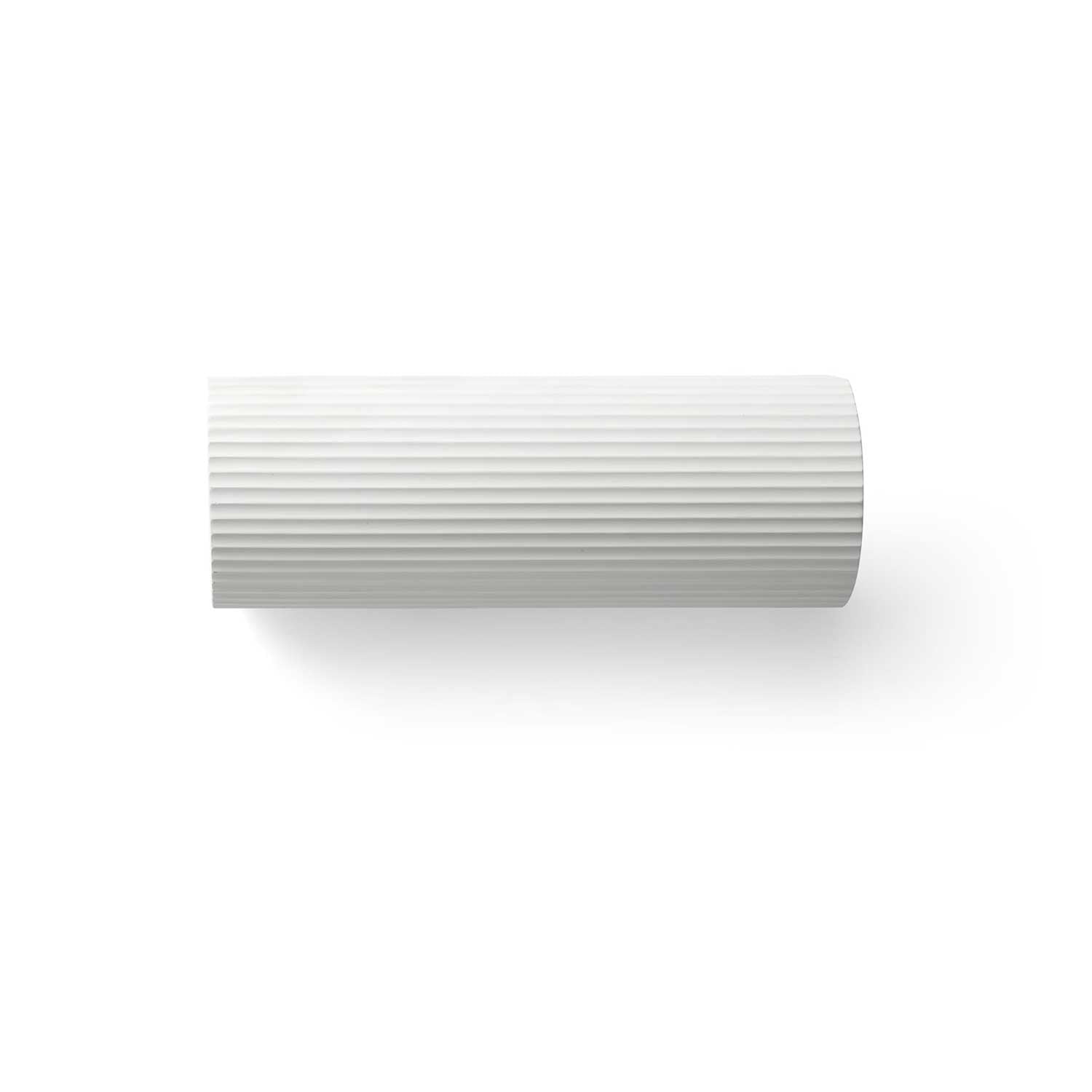 Trama - белый настенный светильник для современной гостиной