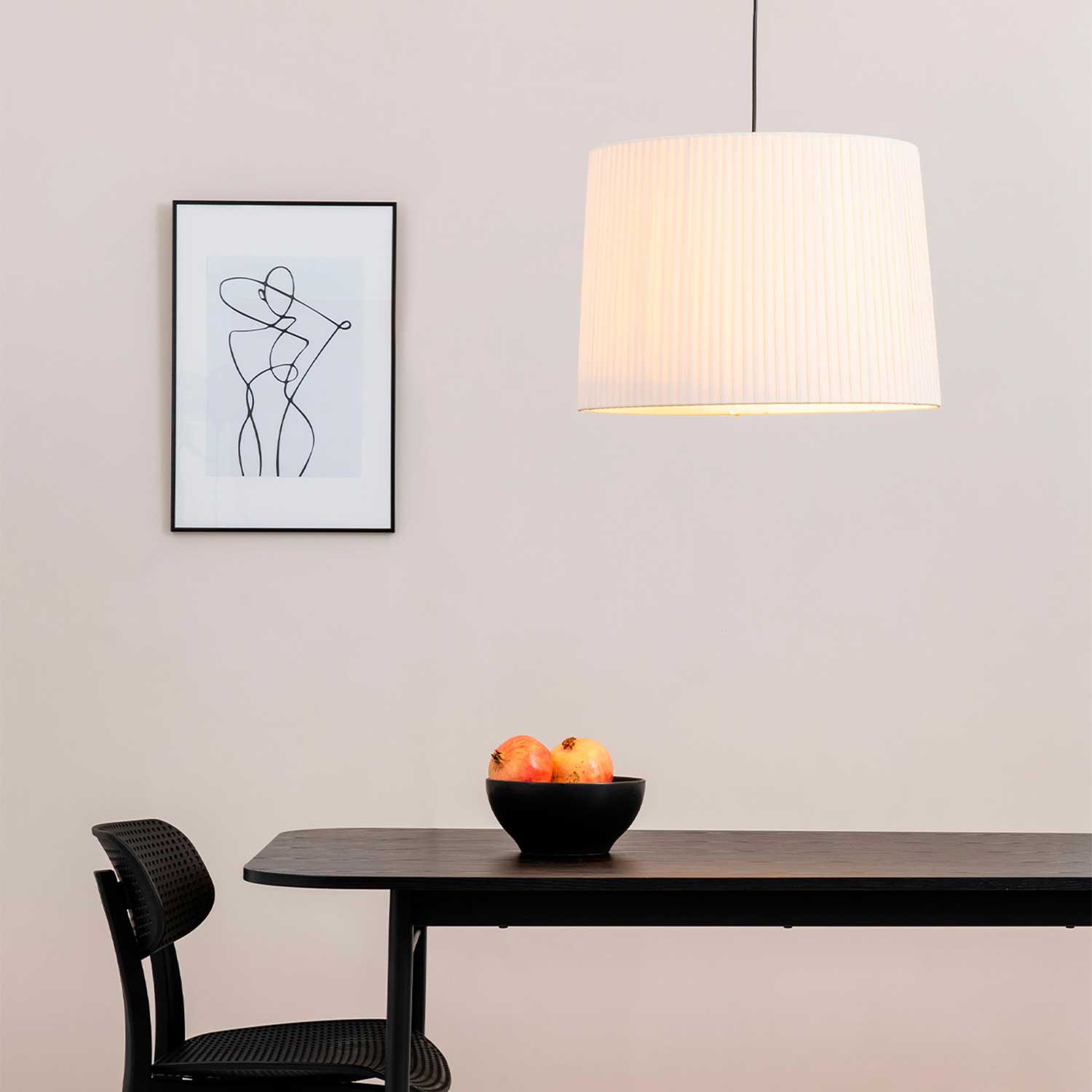 Samba - Modern ribbon-wrapped pendant light for dining room