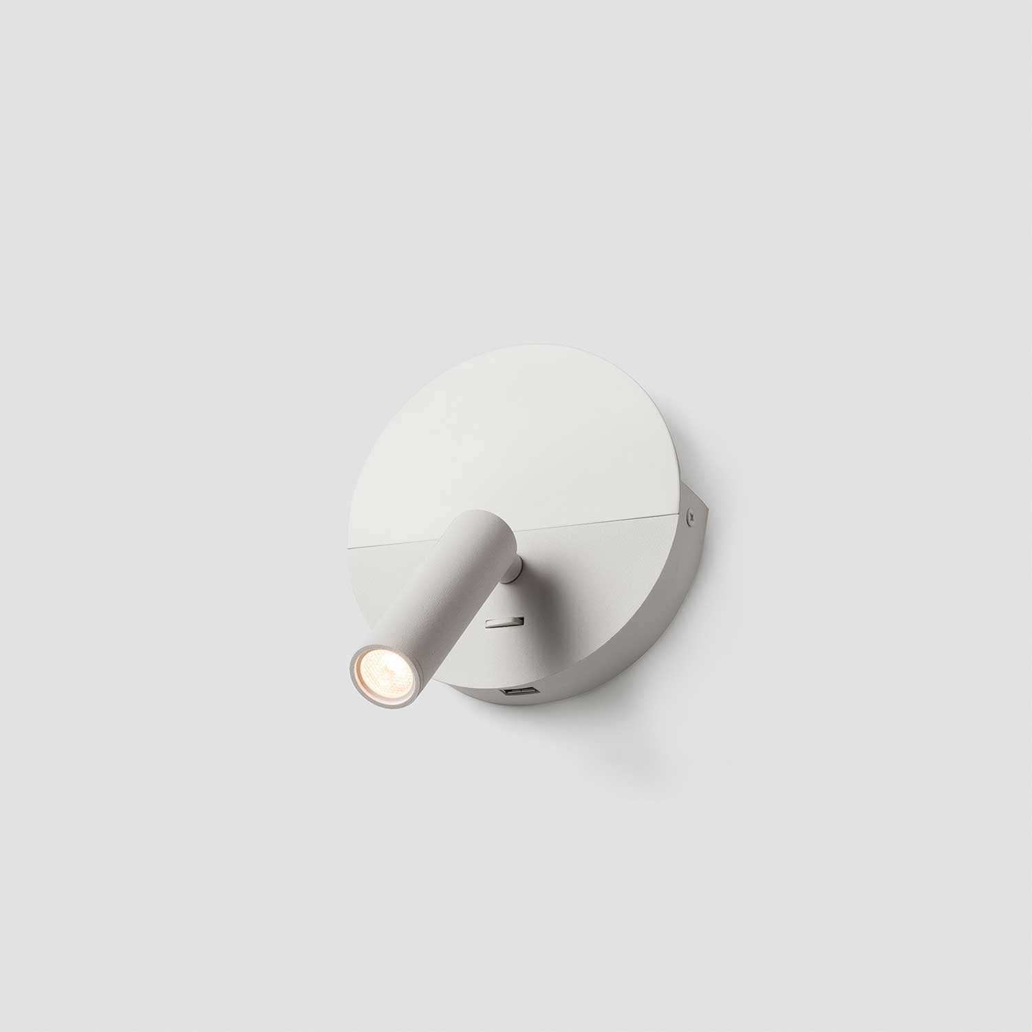 Duas - Modern wall reading lamp with USB port