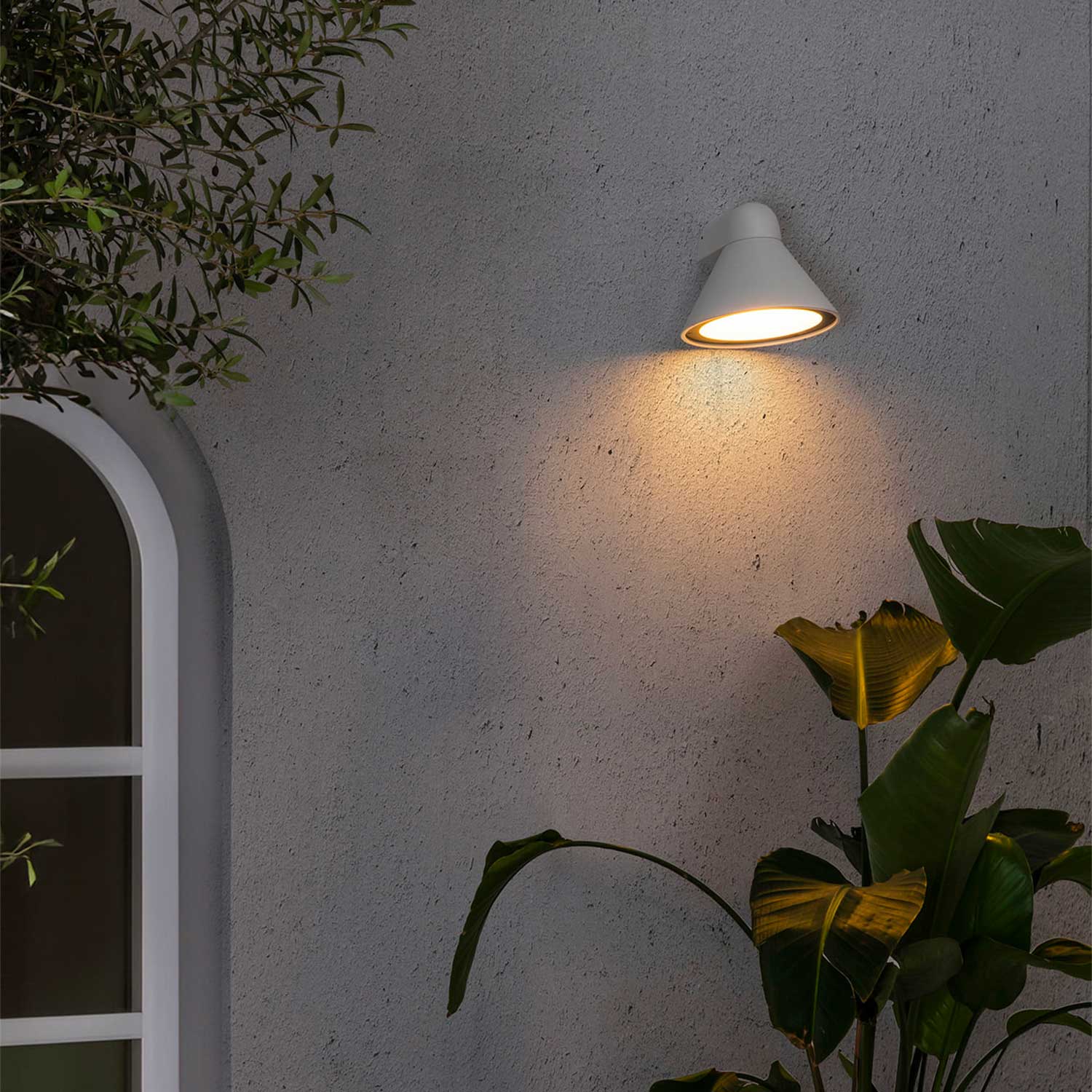 Pals - Zeitgenössische Außenwandleuchte IP65