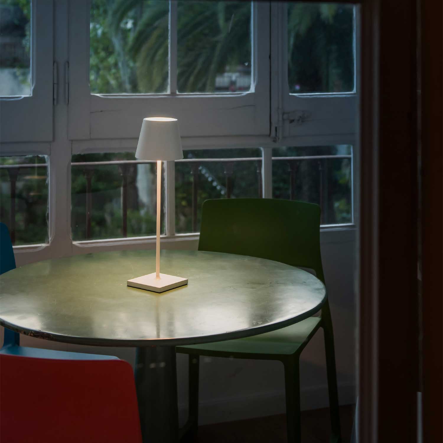 Toc - moderne kabellose Touch-Lampe für Terrasse