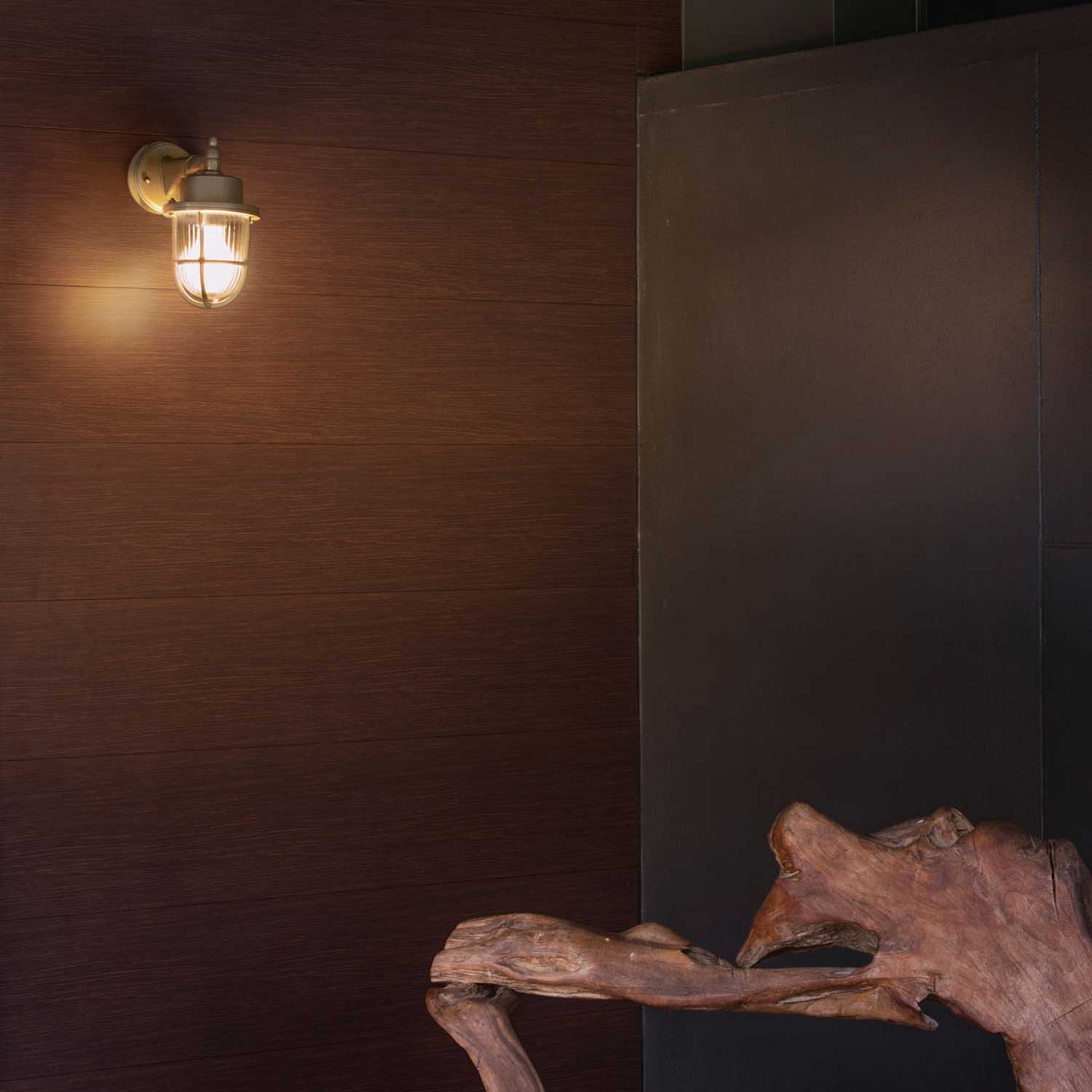 Nahir - Aplique de pared exterior en latón estilo vintage