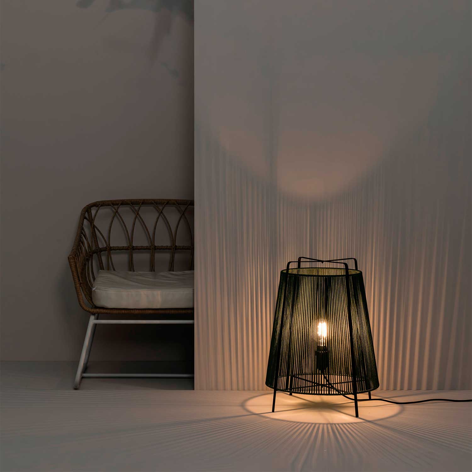 Akane - Lámpara exterior de diseño para terraza moderna