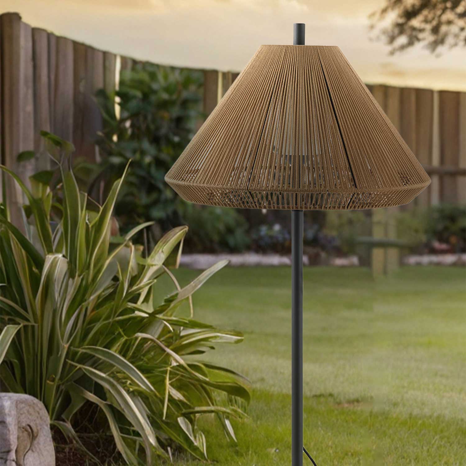 Saigon - Lampada da terra da esterno da infilare per giardino moderno