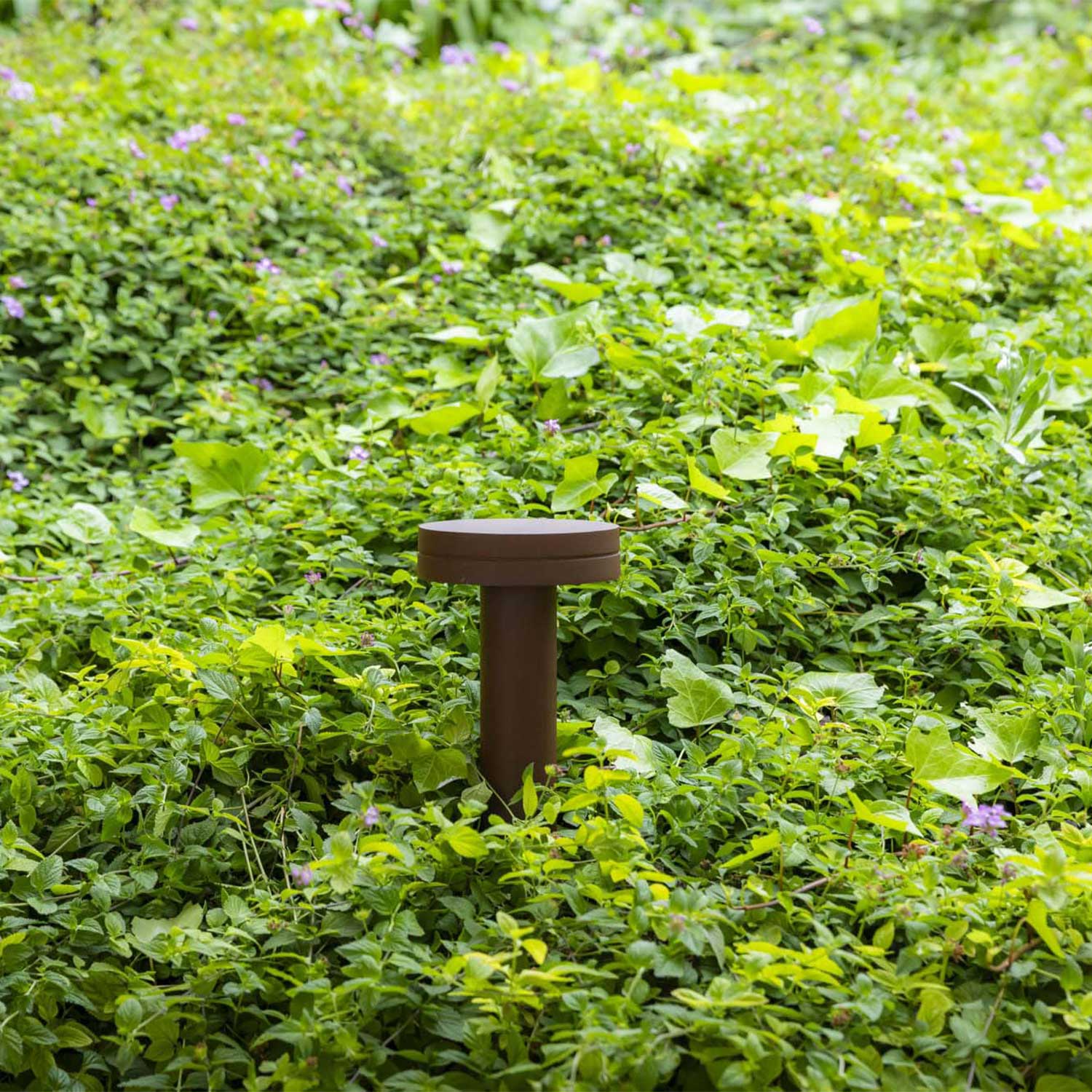 Espot - Minimalist design outdoor LED bollard