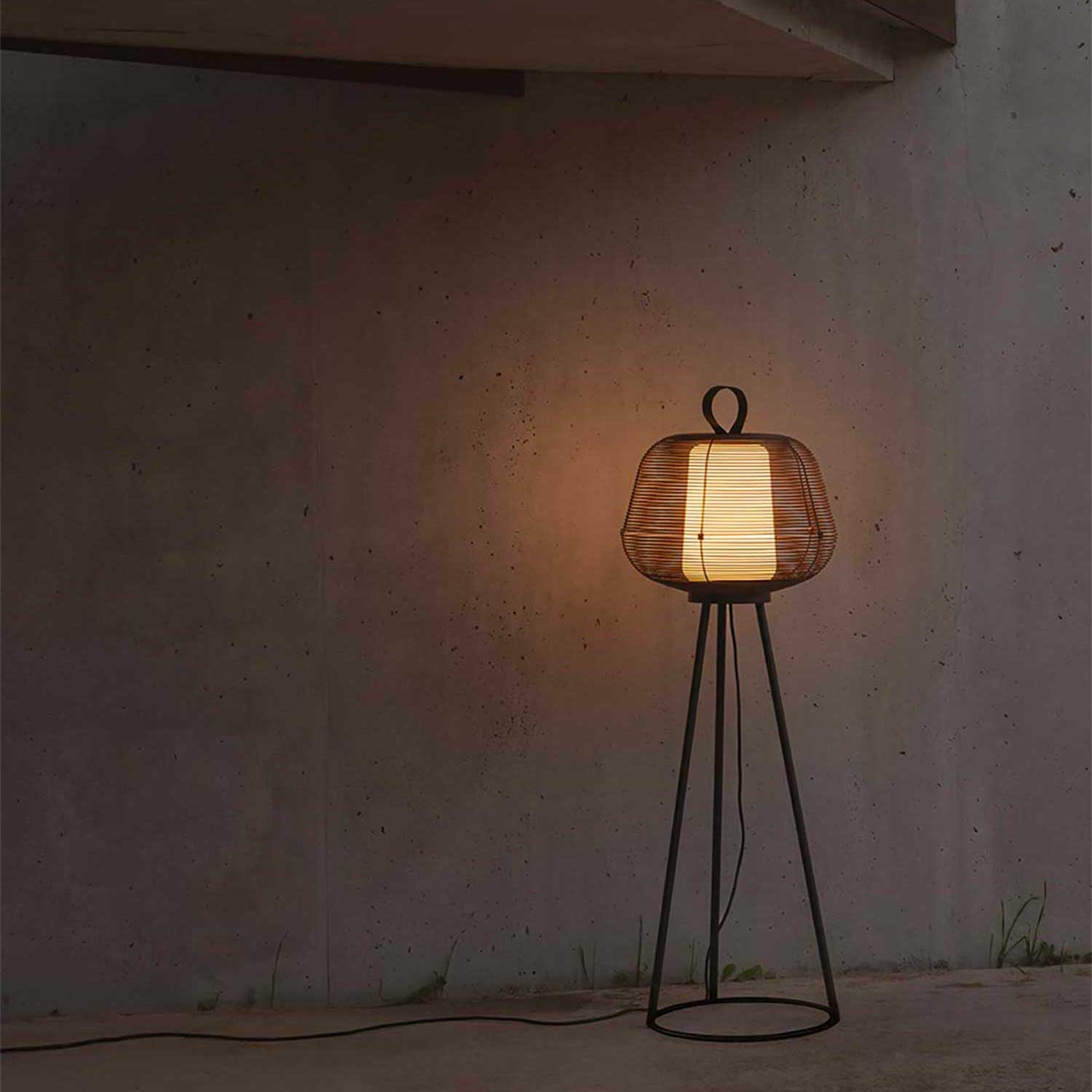 Nara - Lámpara de pie exterior de diseño para terraza moderna