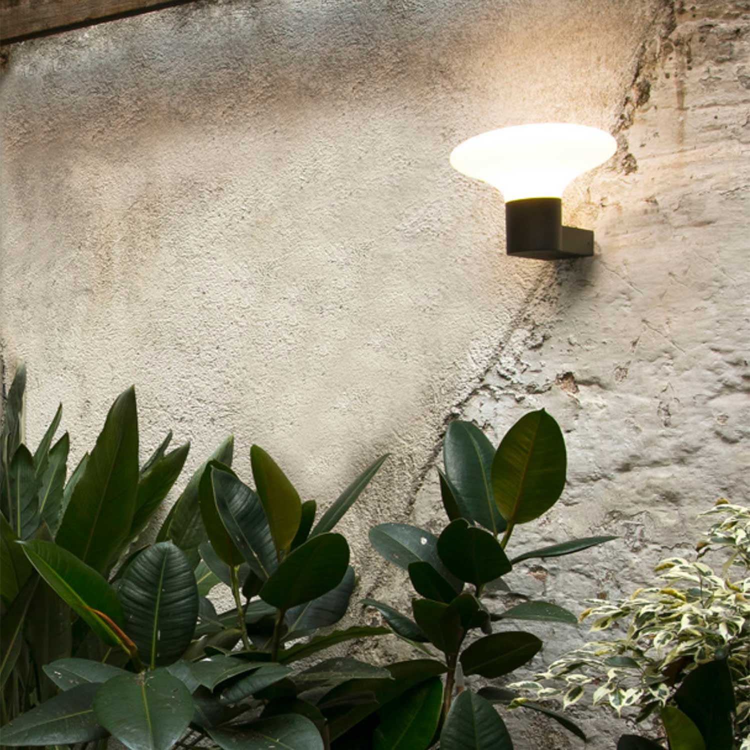 Blub's - Aplique de pared moderno exterior en aluminio