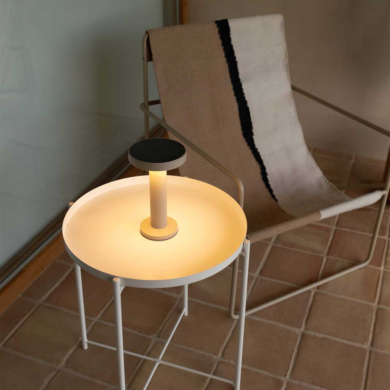 Cairo - Wireless solar lamp for modern terrace