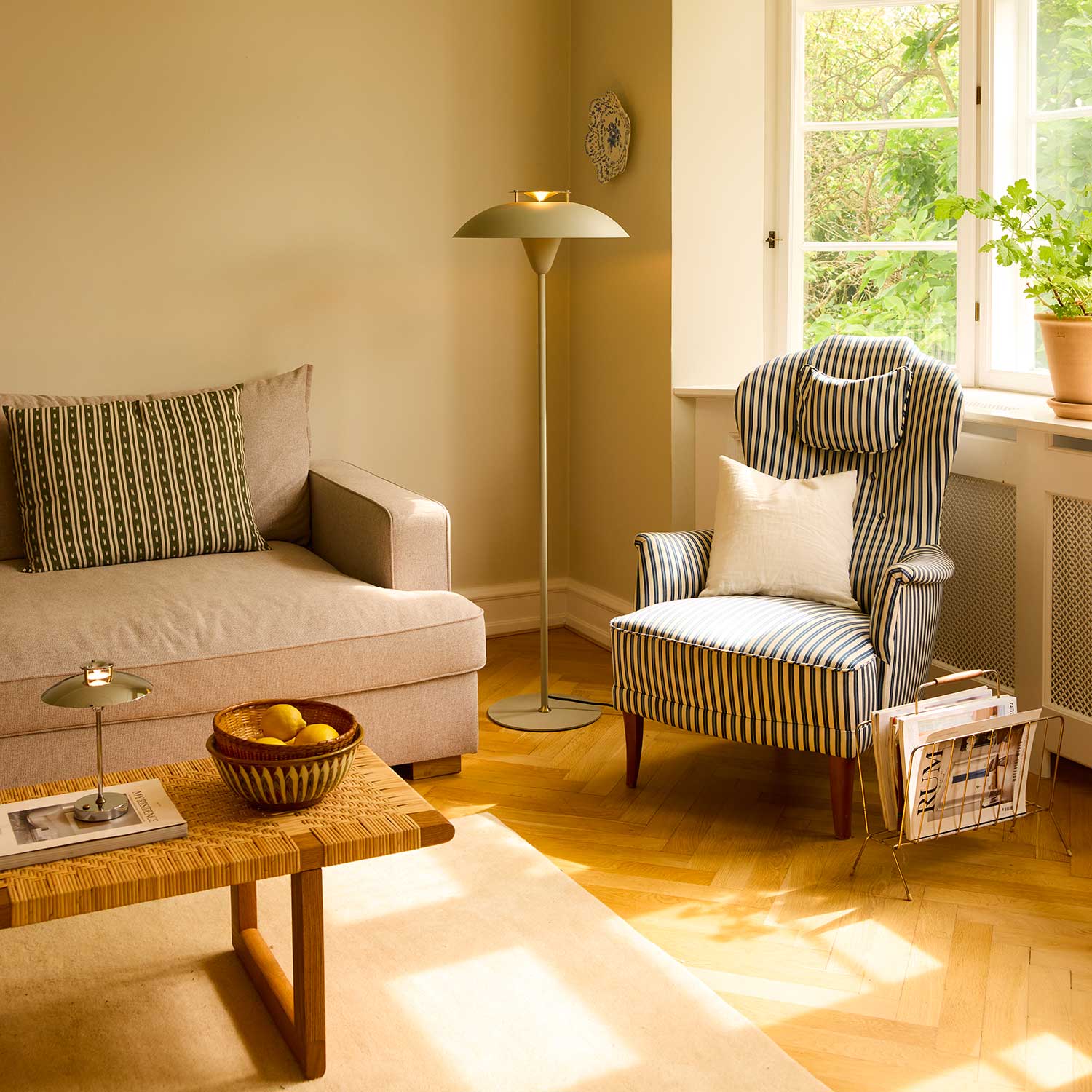 Stepp - Lampada da terra industriale LED design per soggiorno