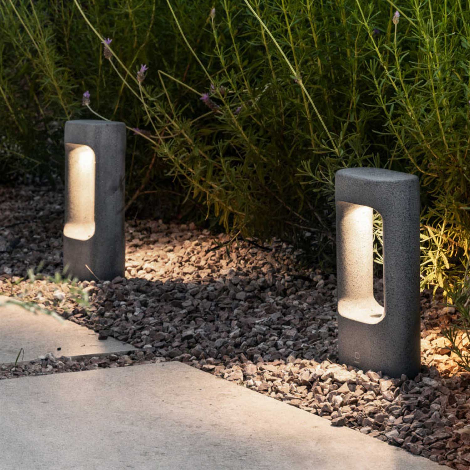 Totem - Borne led design pour jardin contemporain