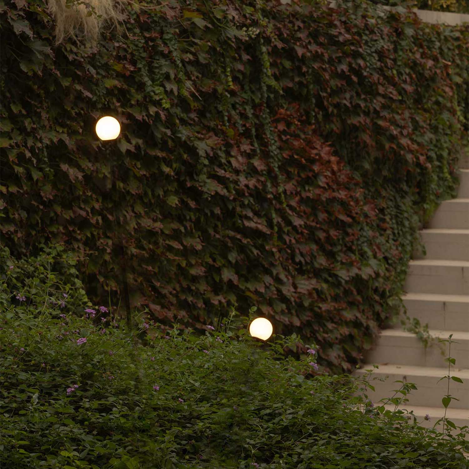 Cuca - Balise led extérieure en acier noir design minimaliste