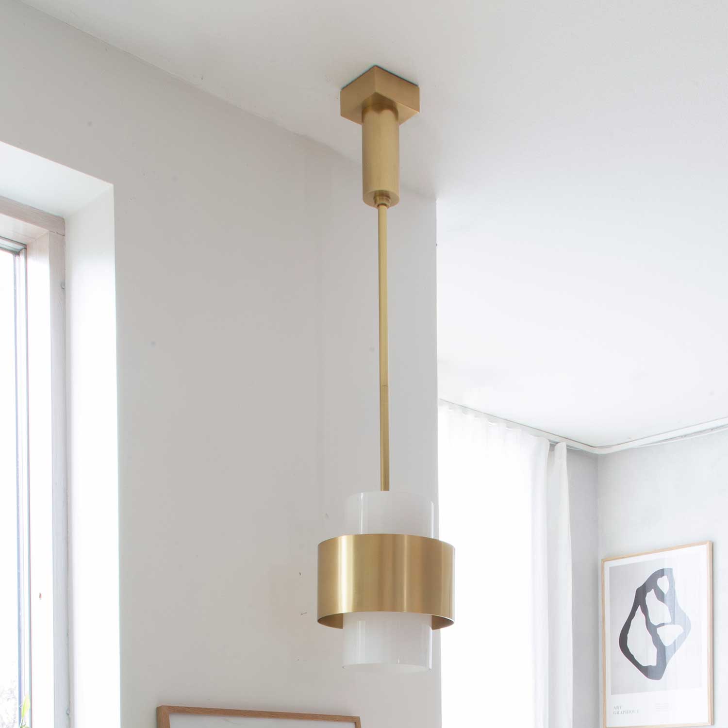 Corinth - Golden Art Deco pendant light in brass and white glass