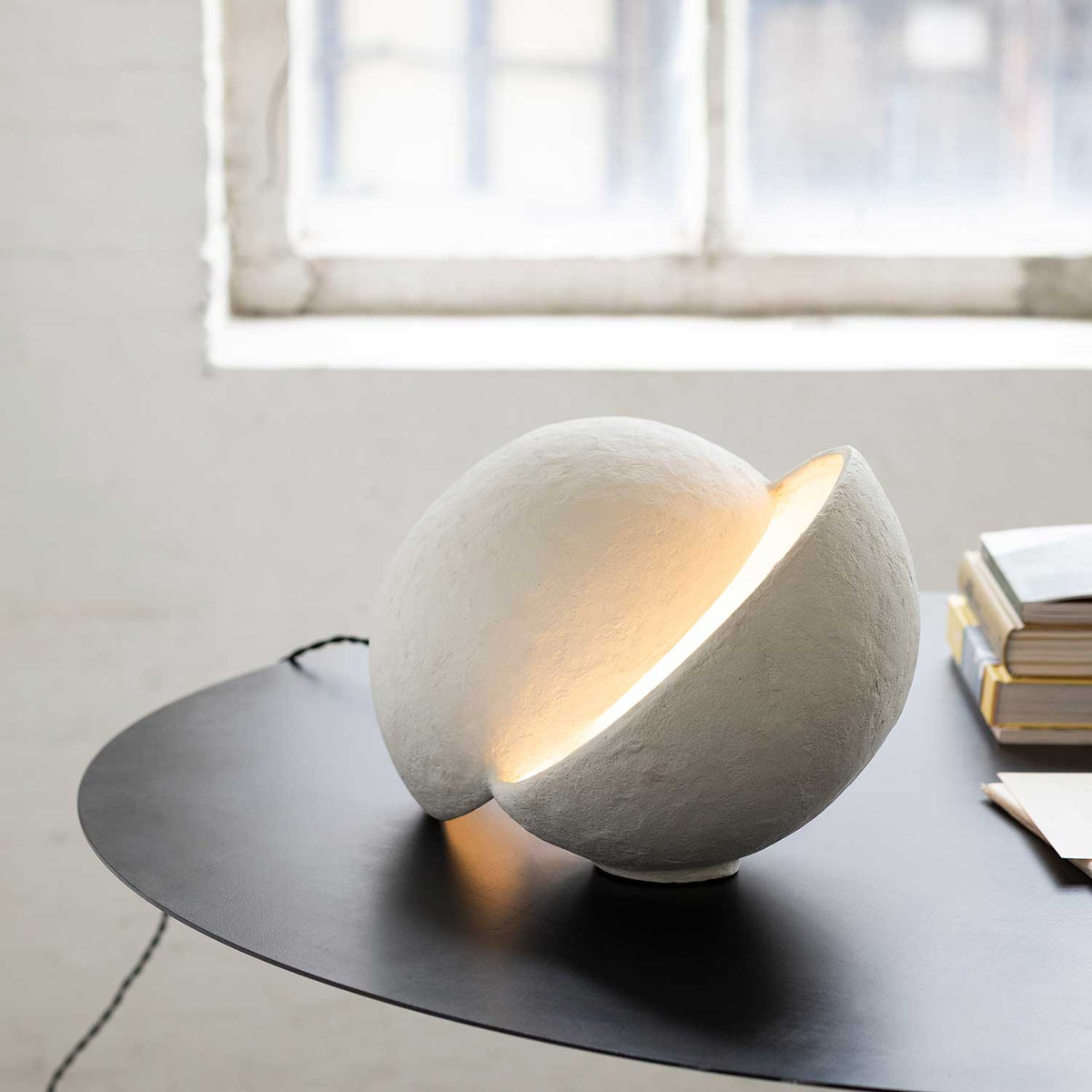Earth - Lampe à poser en papier mâché, style wabi-sabi