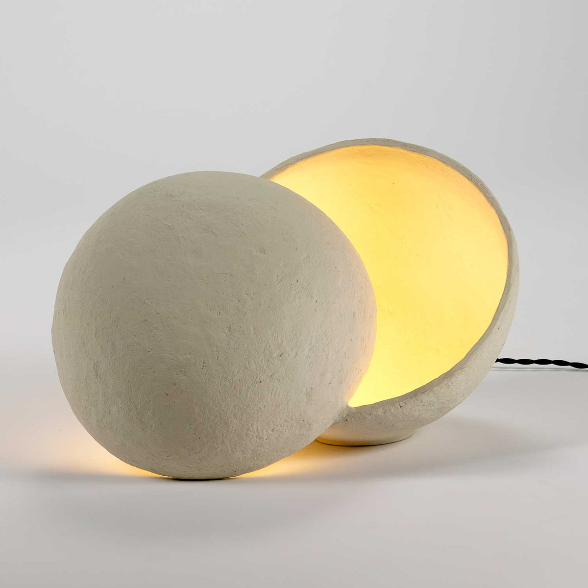 Earth - Lampe à poser en papier mâché, style wabi-sabi