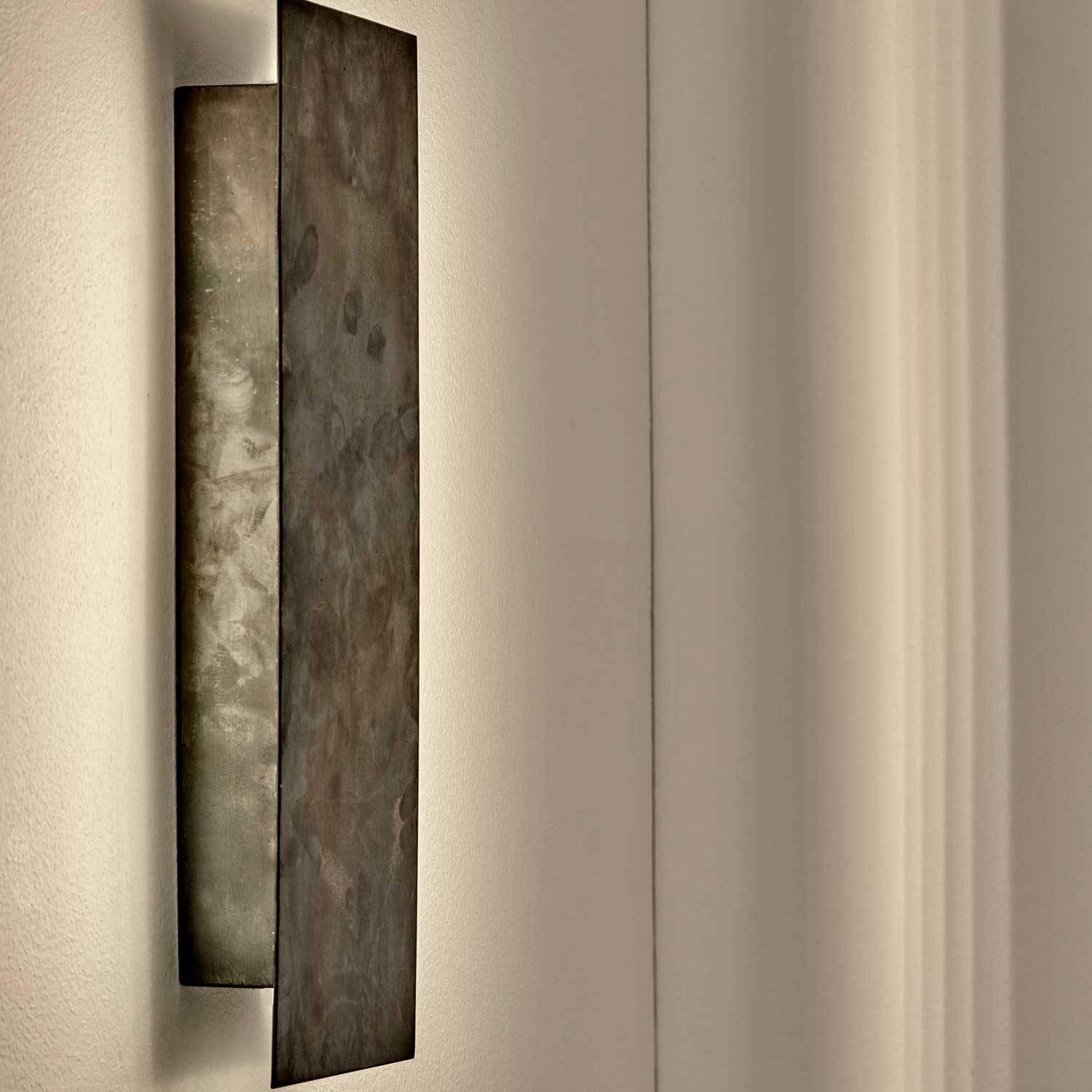 Sofisticato Nr.41 - Applique murale LED en acier bleui, style industriel