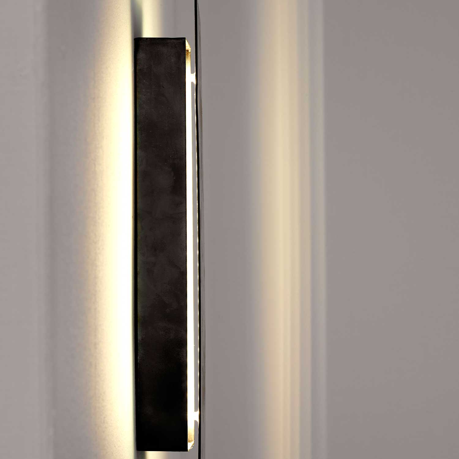 Sofisticato Nr.41 - Applique murale LED en acier bleui, style industriel