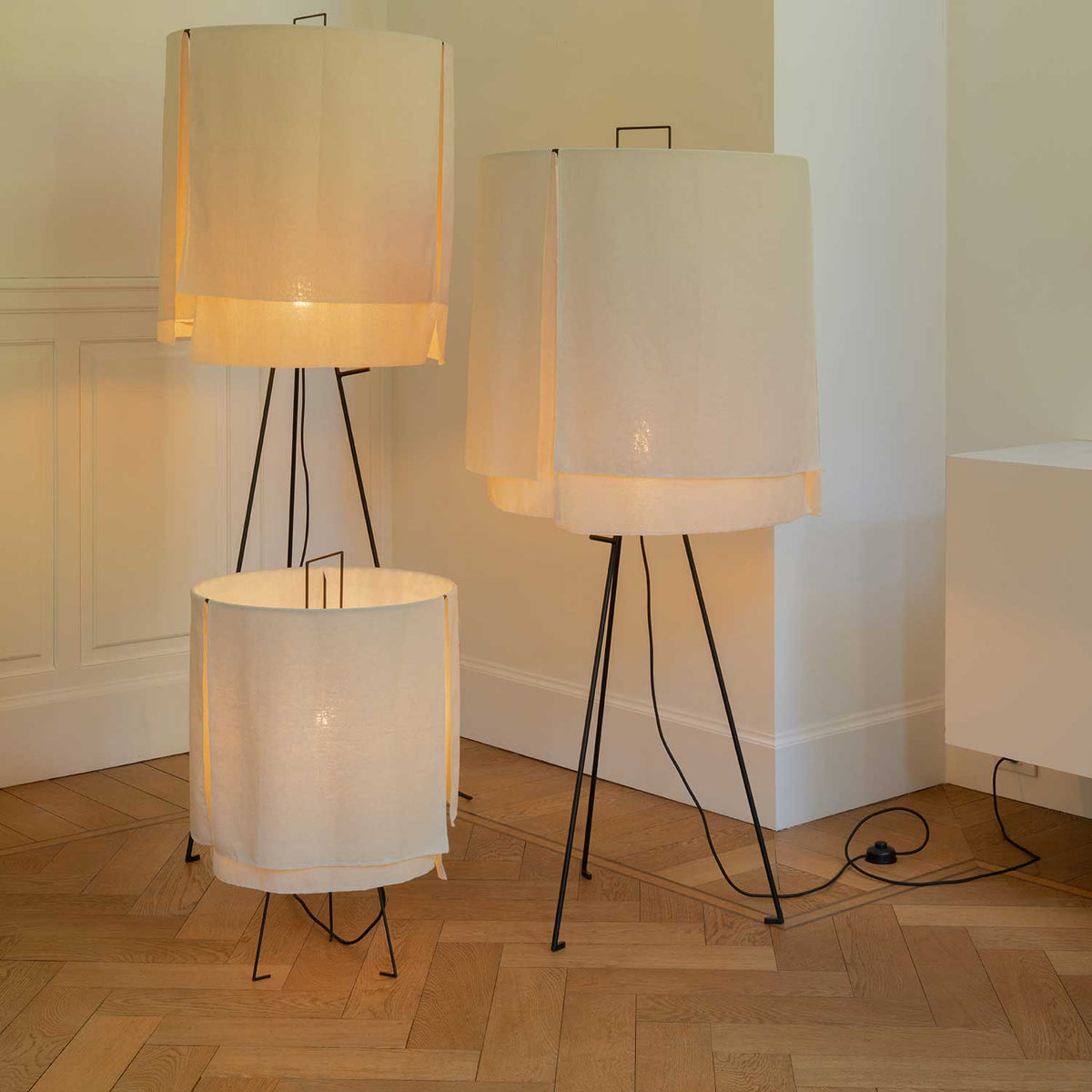 Nomad - Lampadaire en acier et lin