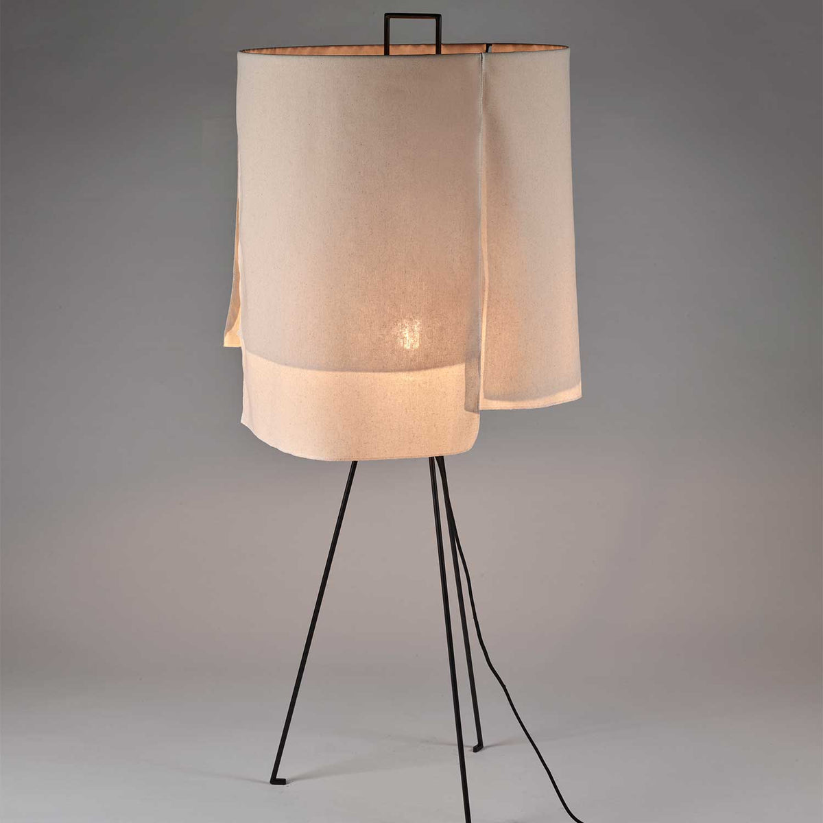 Nomad - Lampadaire en acier et lin