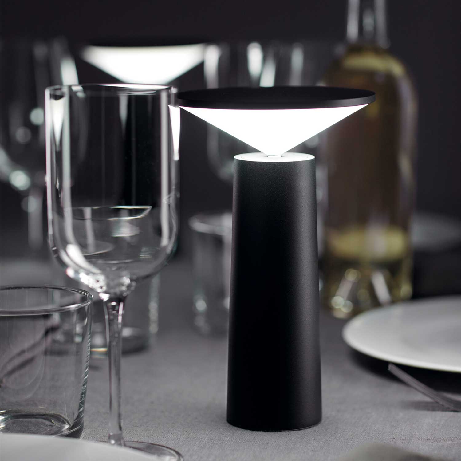 Cocktail - Wireless design lamp for dining table
