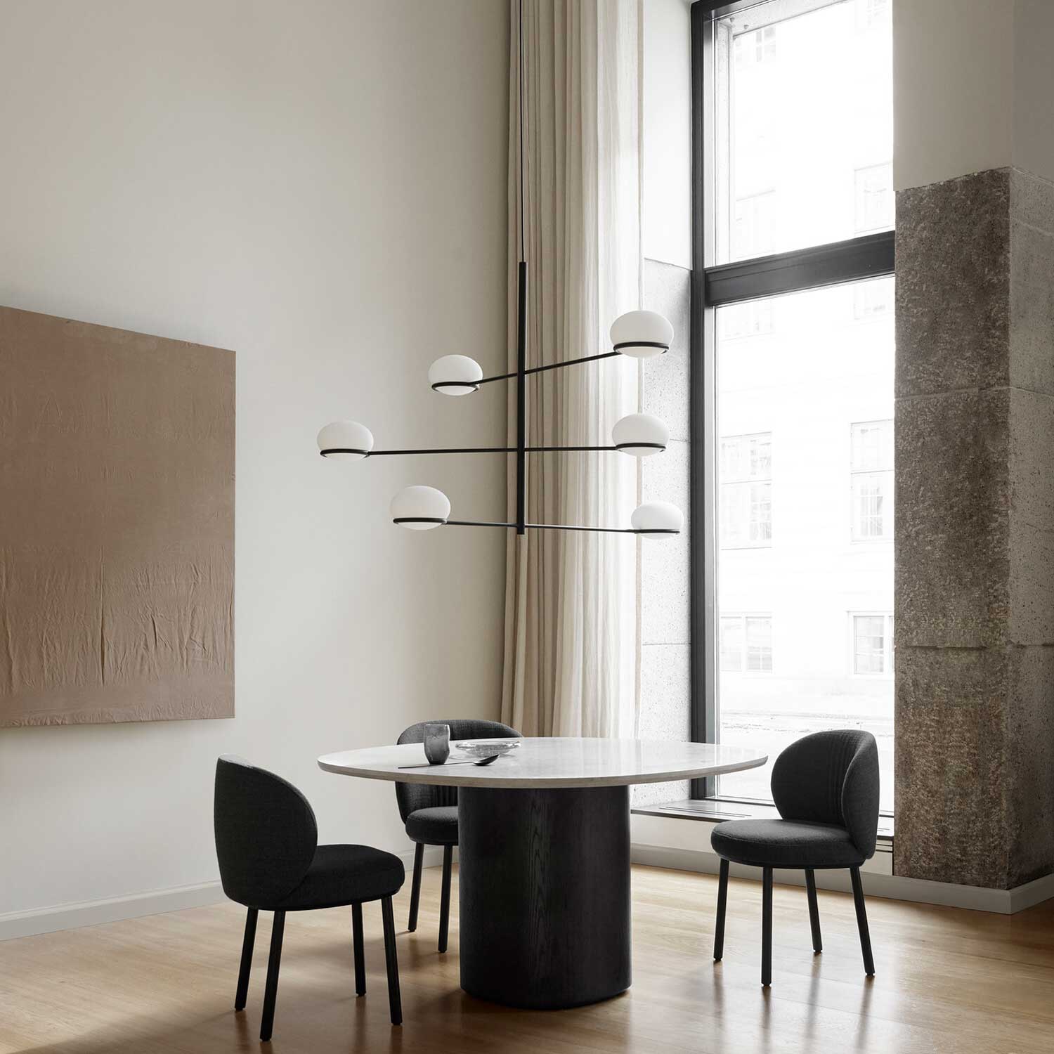 Coco Chandelier - XXL design chandelier in metal with acrylic balls