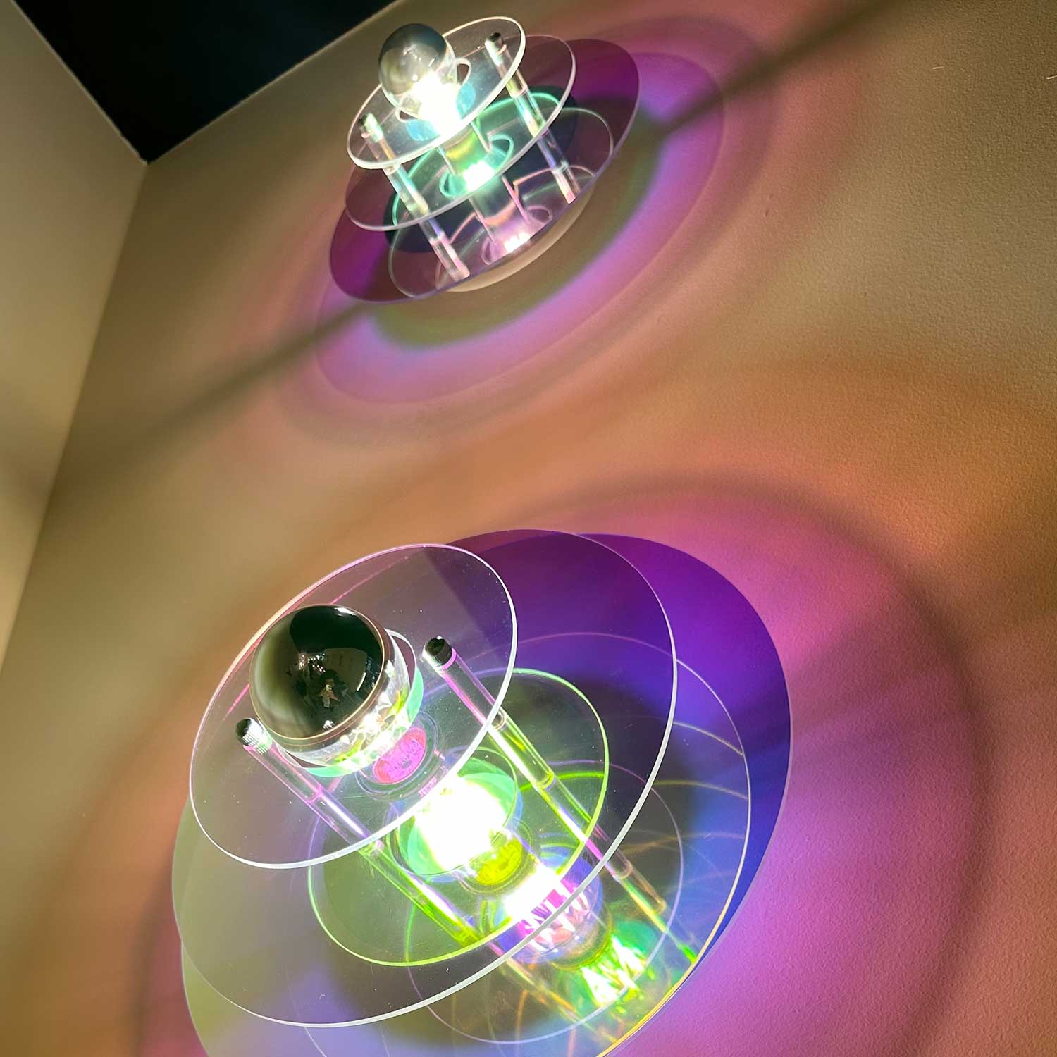 Aurore - Applique murale colorée avec lumière multicolore