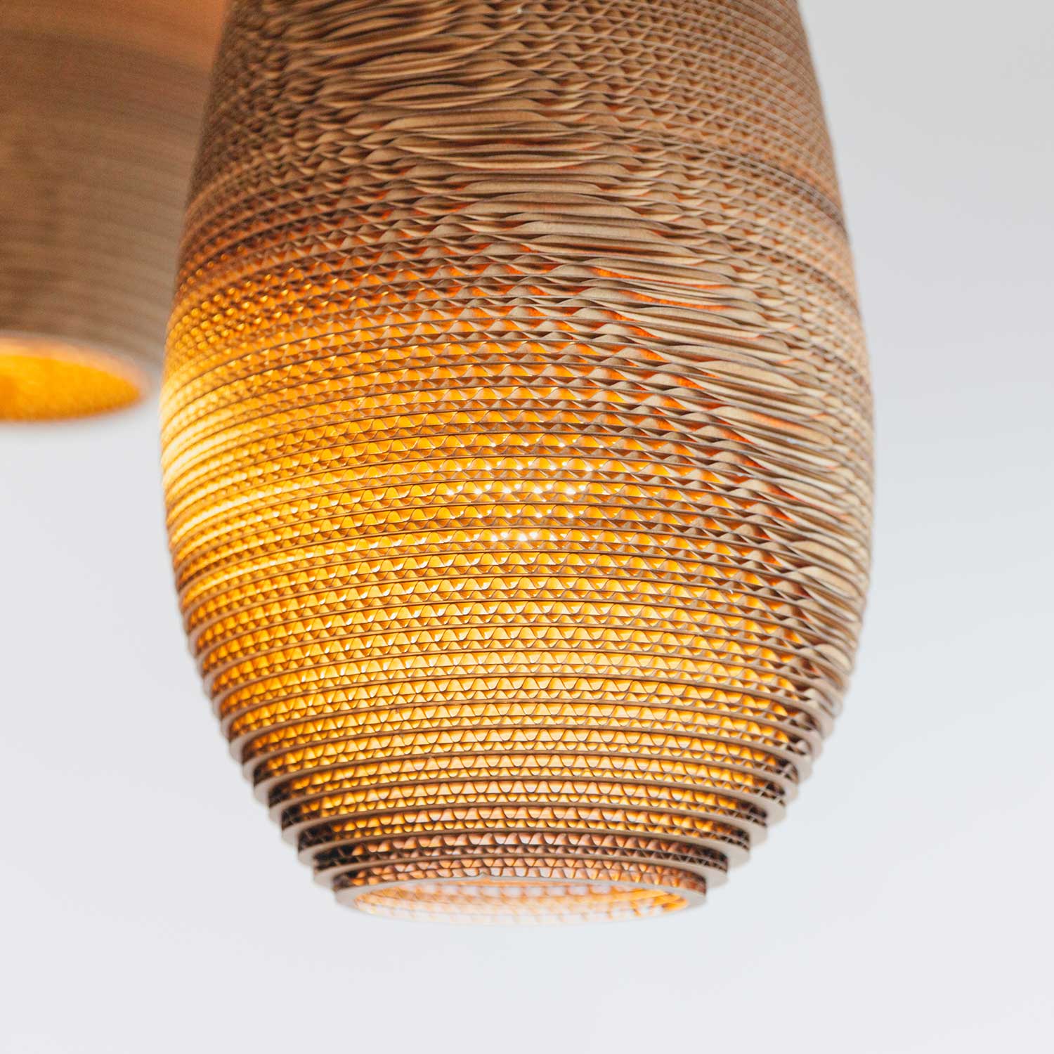 Scraplights Drop - Lámpara colgante blanca de diseño en cartón para salón