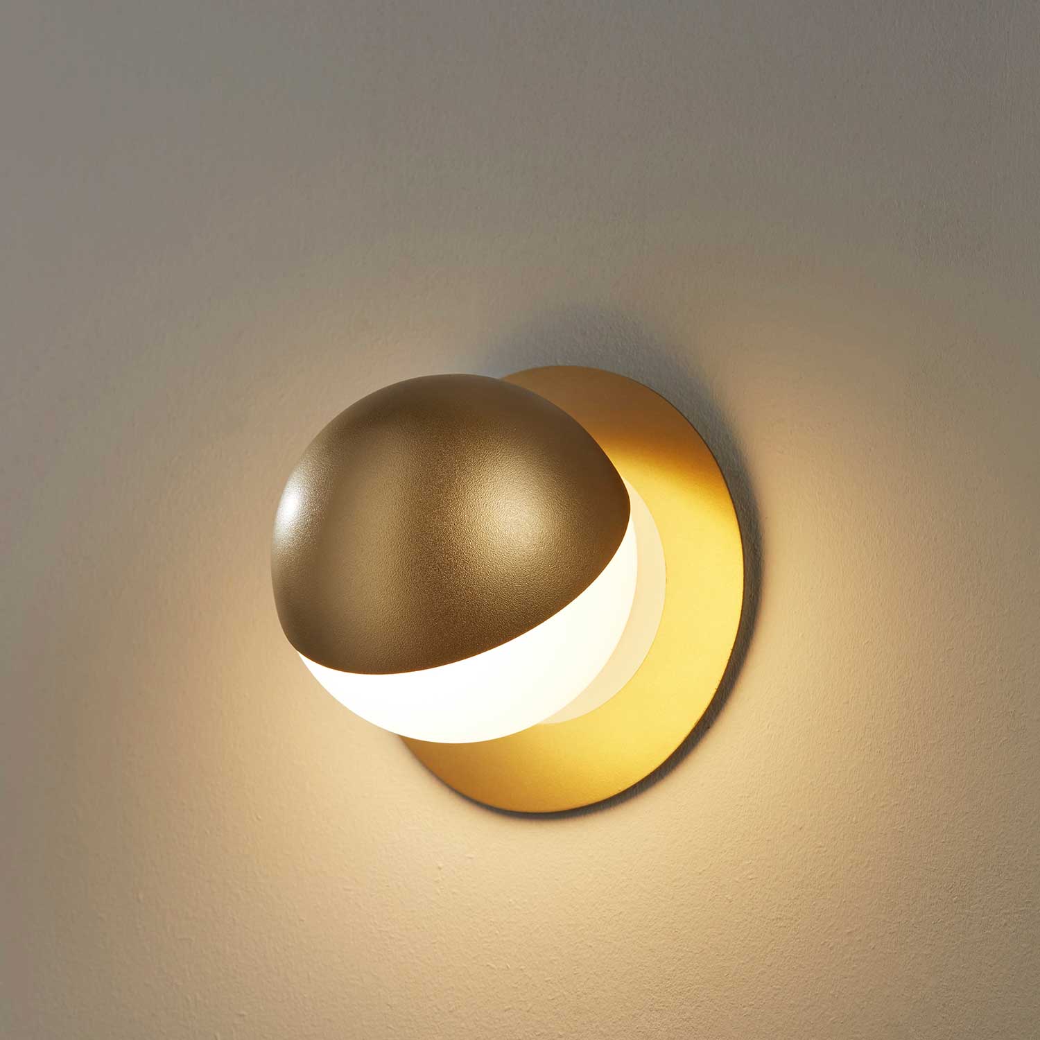 Alfi - Applique da parete rotonda in acciaio per soggiorno moderno