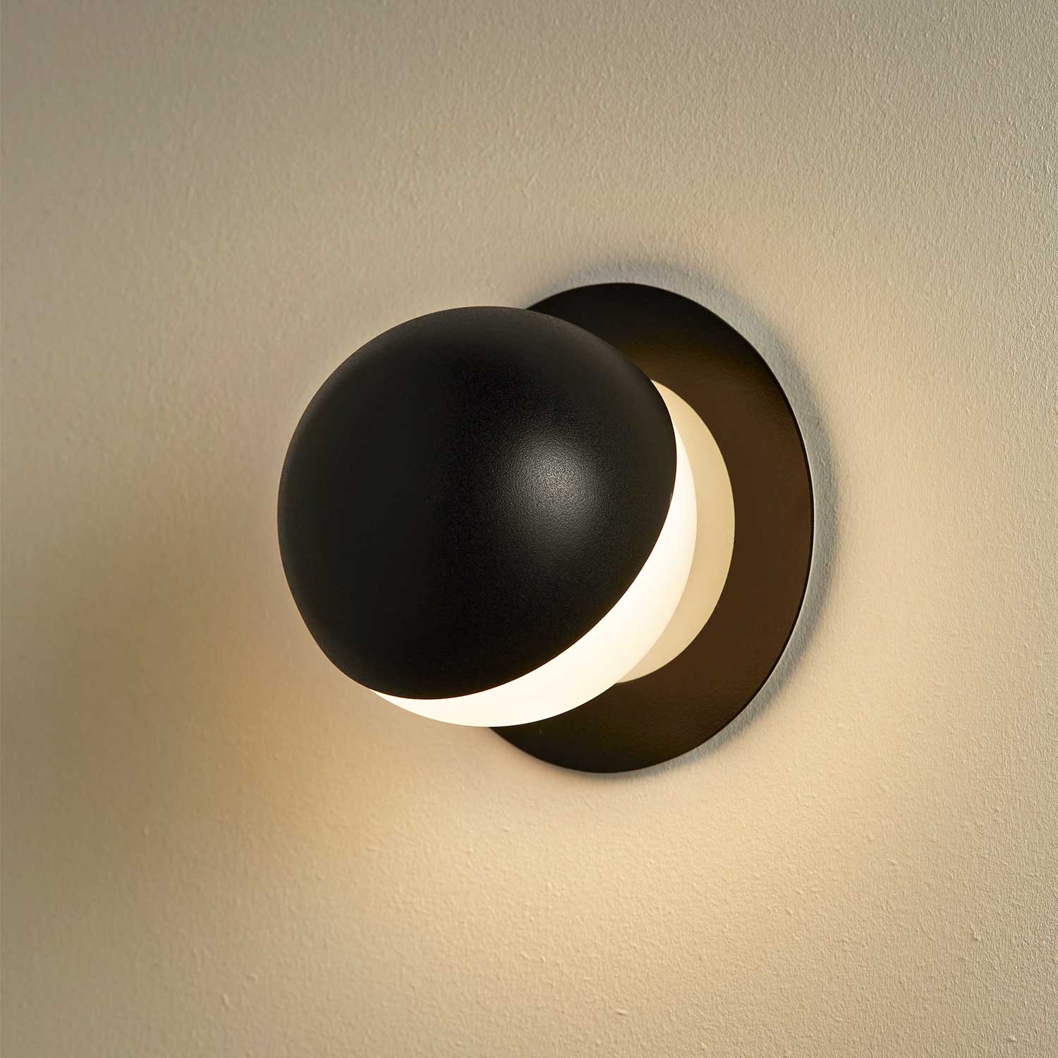 Alfi - Applique da parete rotonda in acciaio per soggiorno moderno