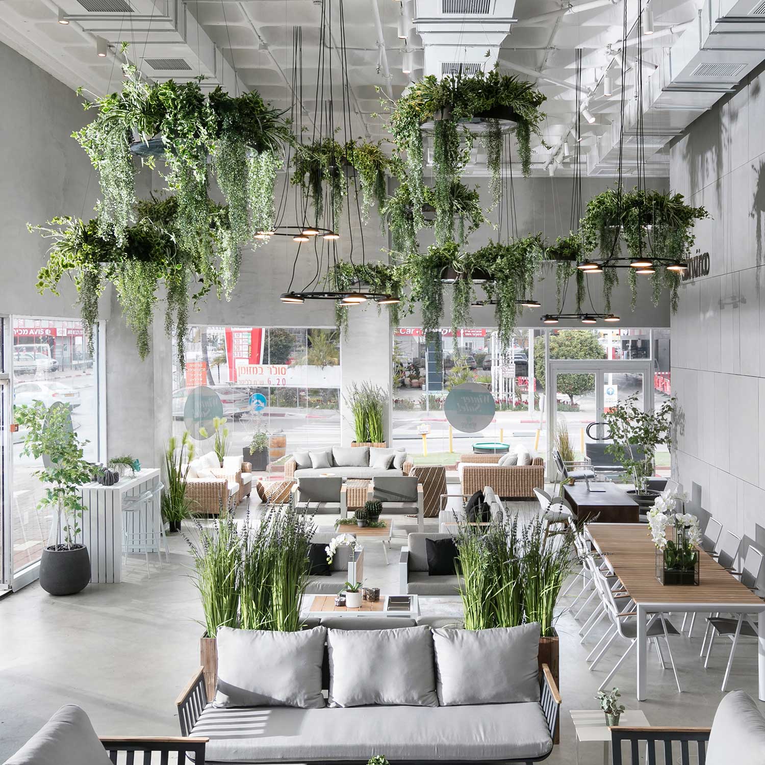 Aro - Contemporary entry hall chandelier with dimmable LED