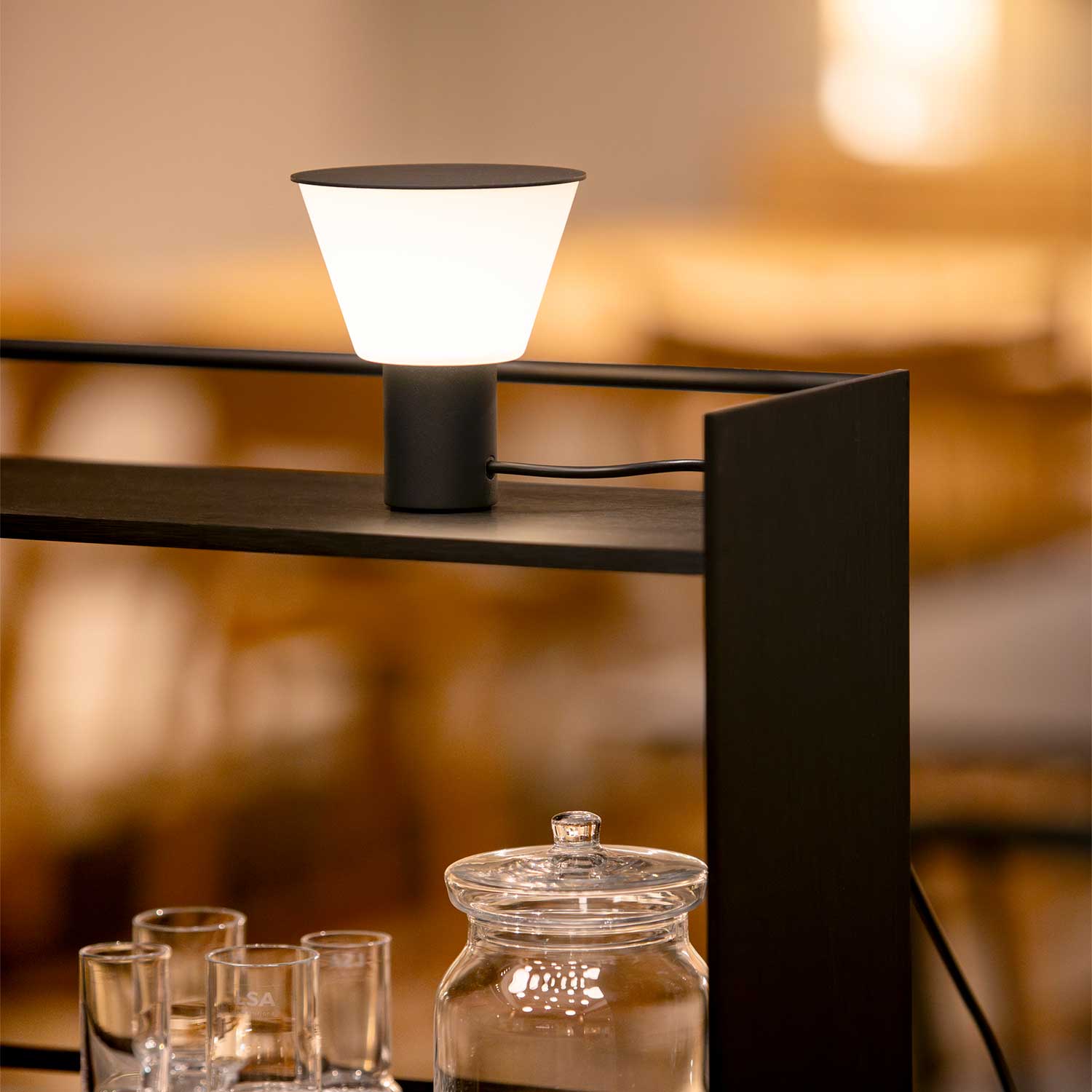 Belt - Lampe à poser LED design contemporain pour salon