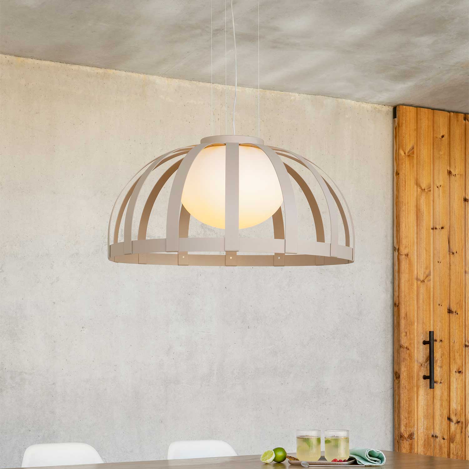 Чаши - Бежевая уличная подвеска с регулируемой светодиодной подсветкой