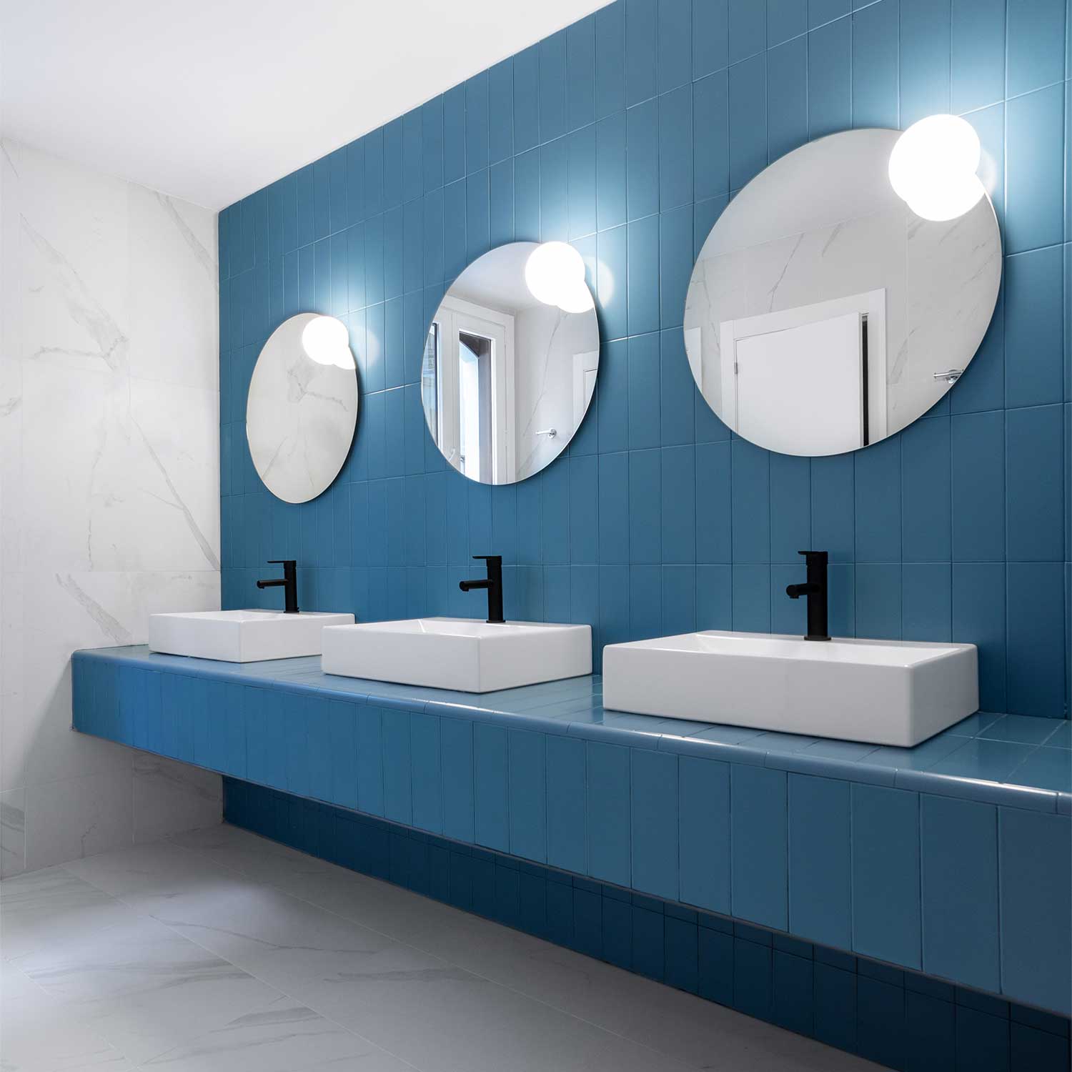 Circ - Large round mirror wall sconce for bathroom