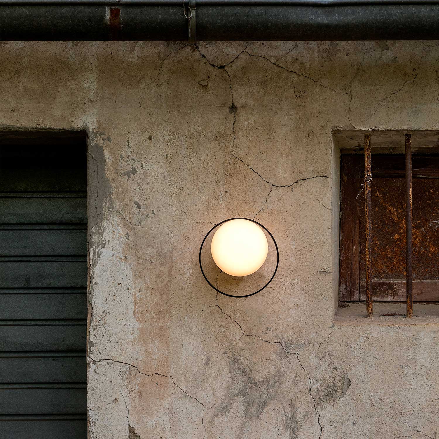 Circ - LED Außenwandleuchte aus Stahl, Design